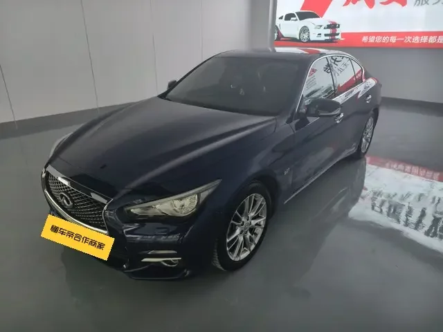 Infiniti Q50L  из Китая
