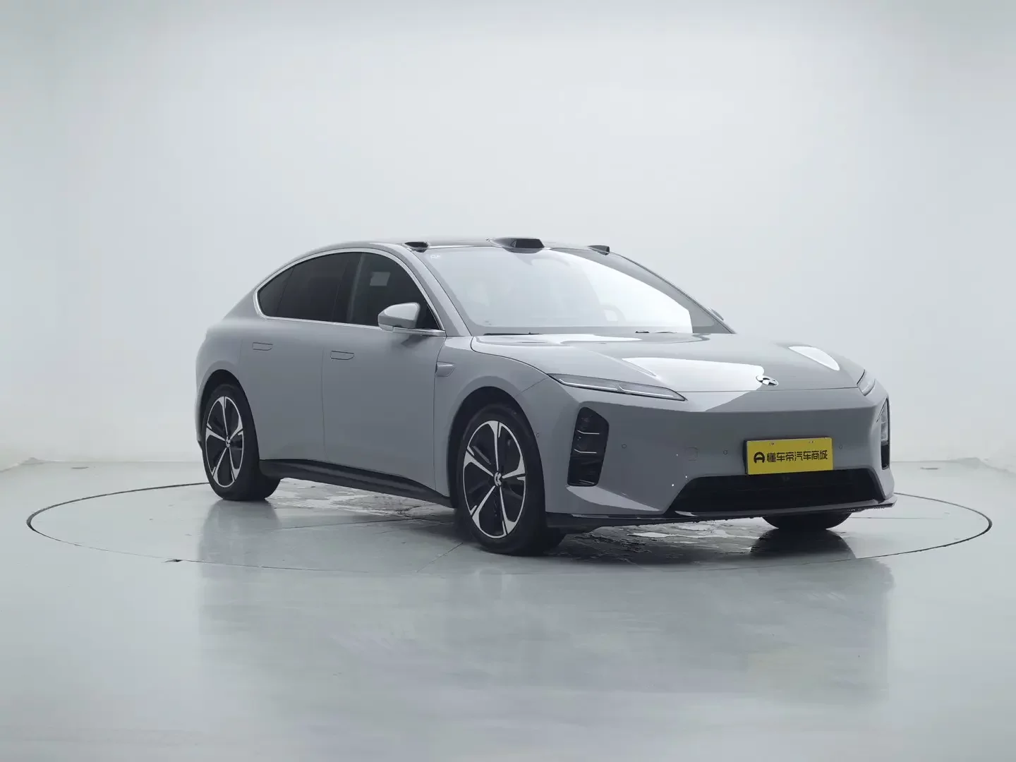 NIO ET5