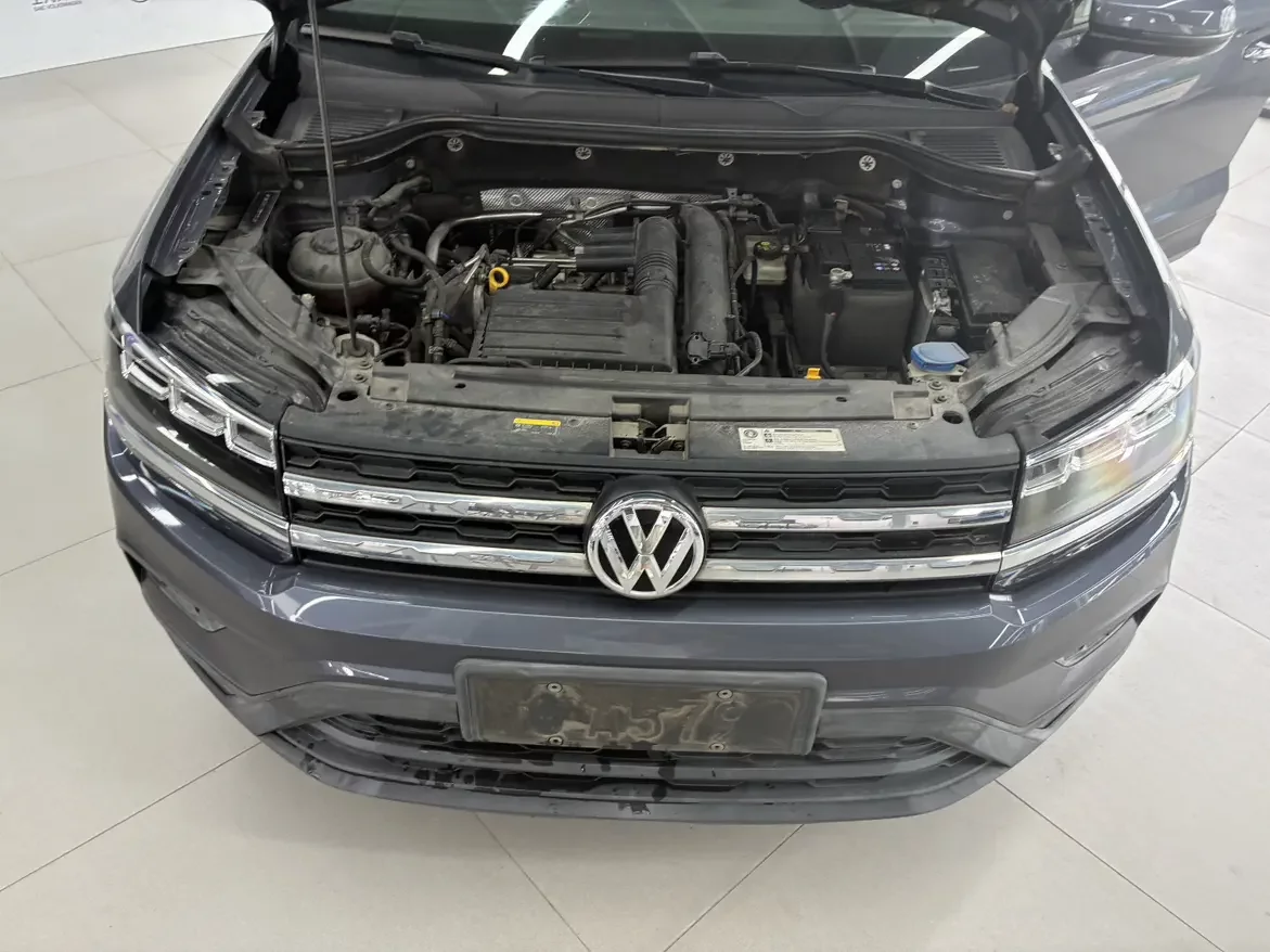 Volkswagen Tharu
