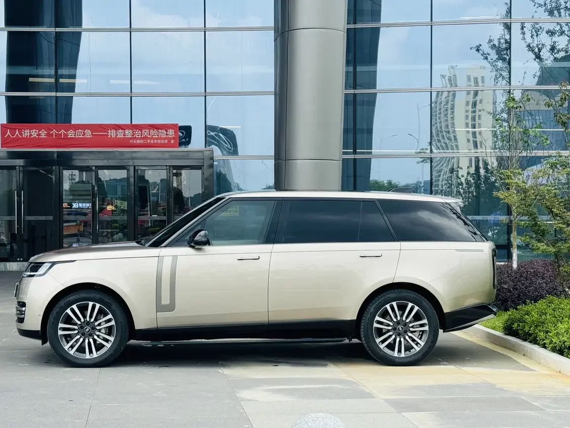 Land Rover range rover