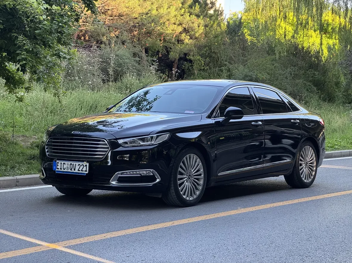 Ford Taurus