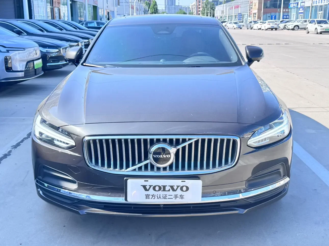 Volvo S90