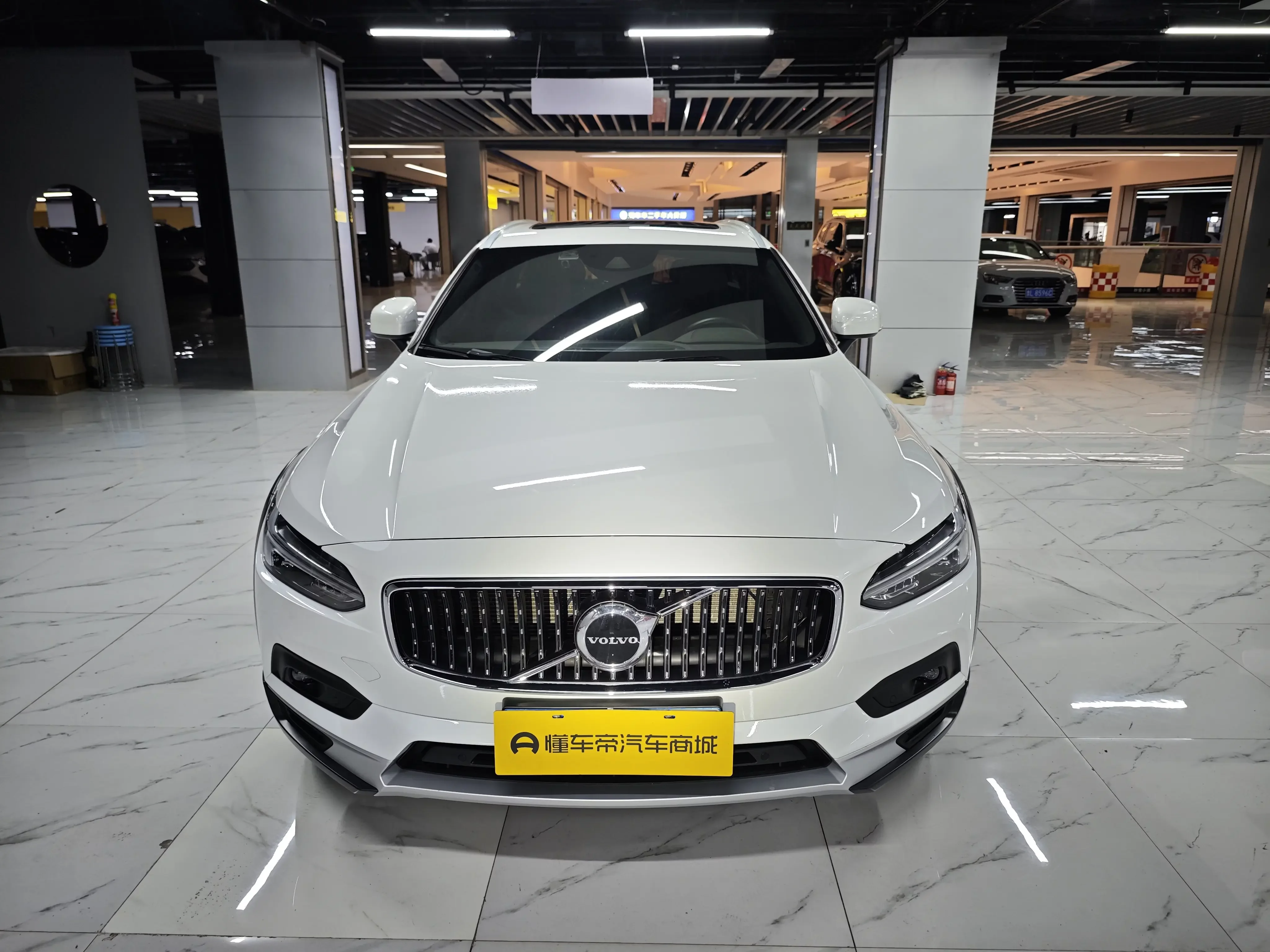 Volvo V90