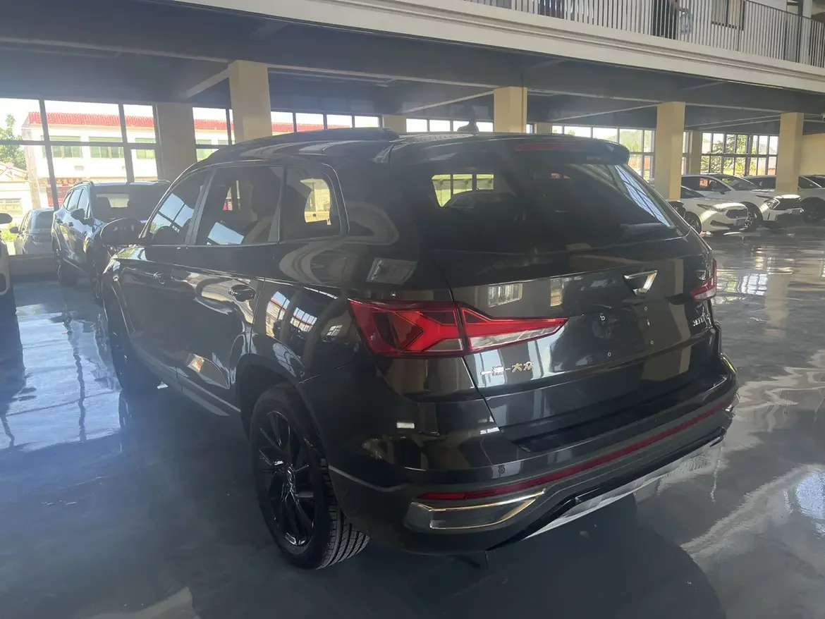 Jetta VS7