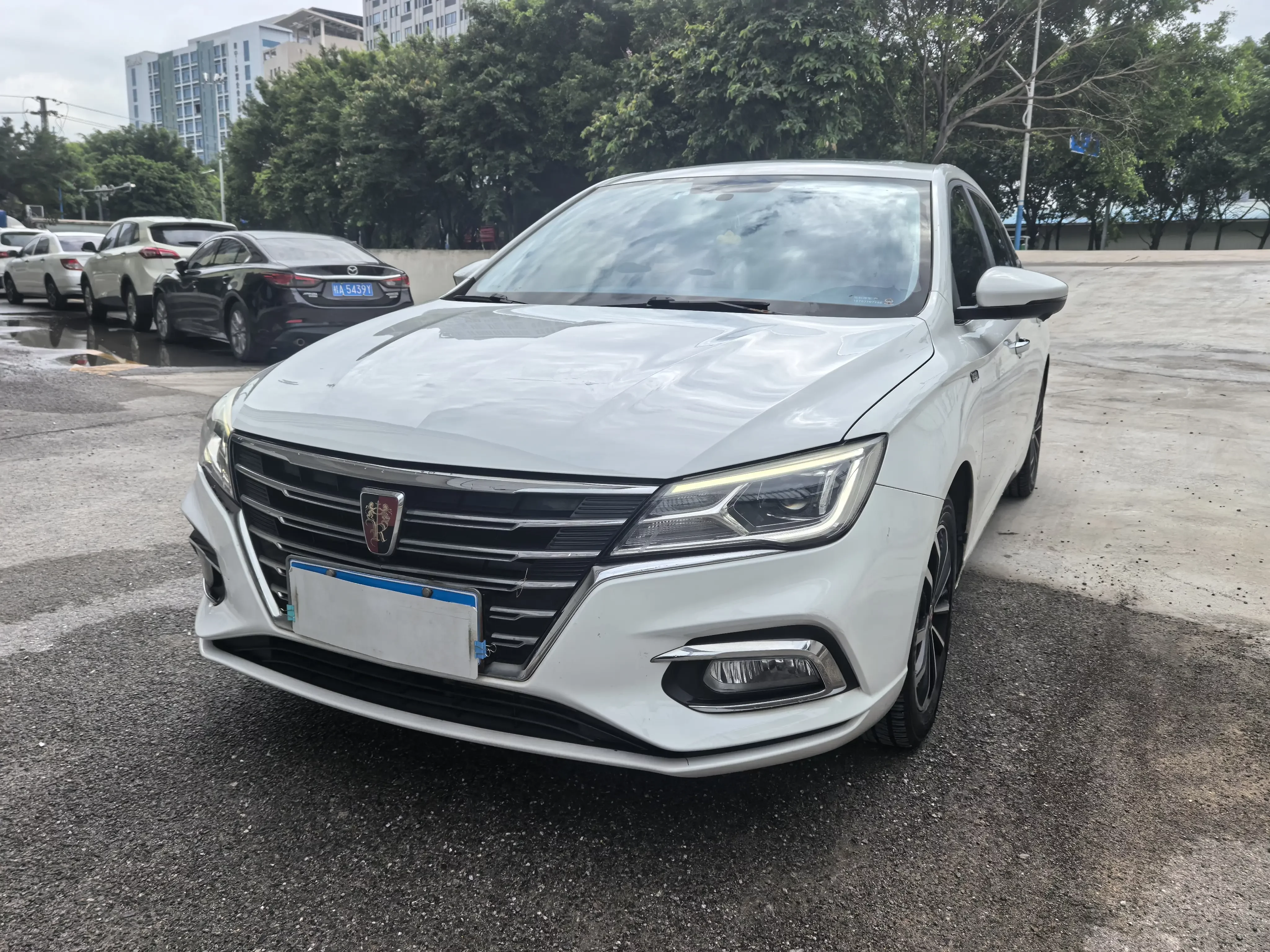 Roewe i5  из Китая
