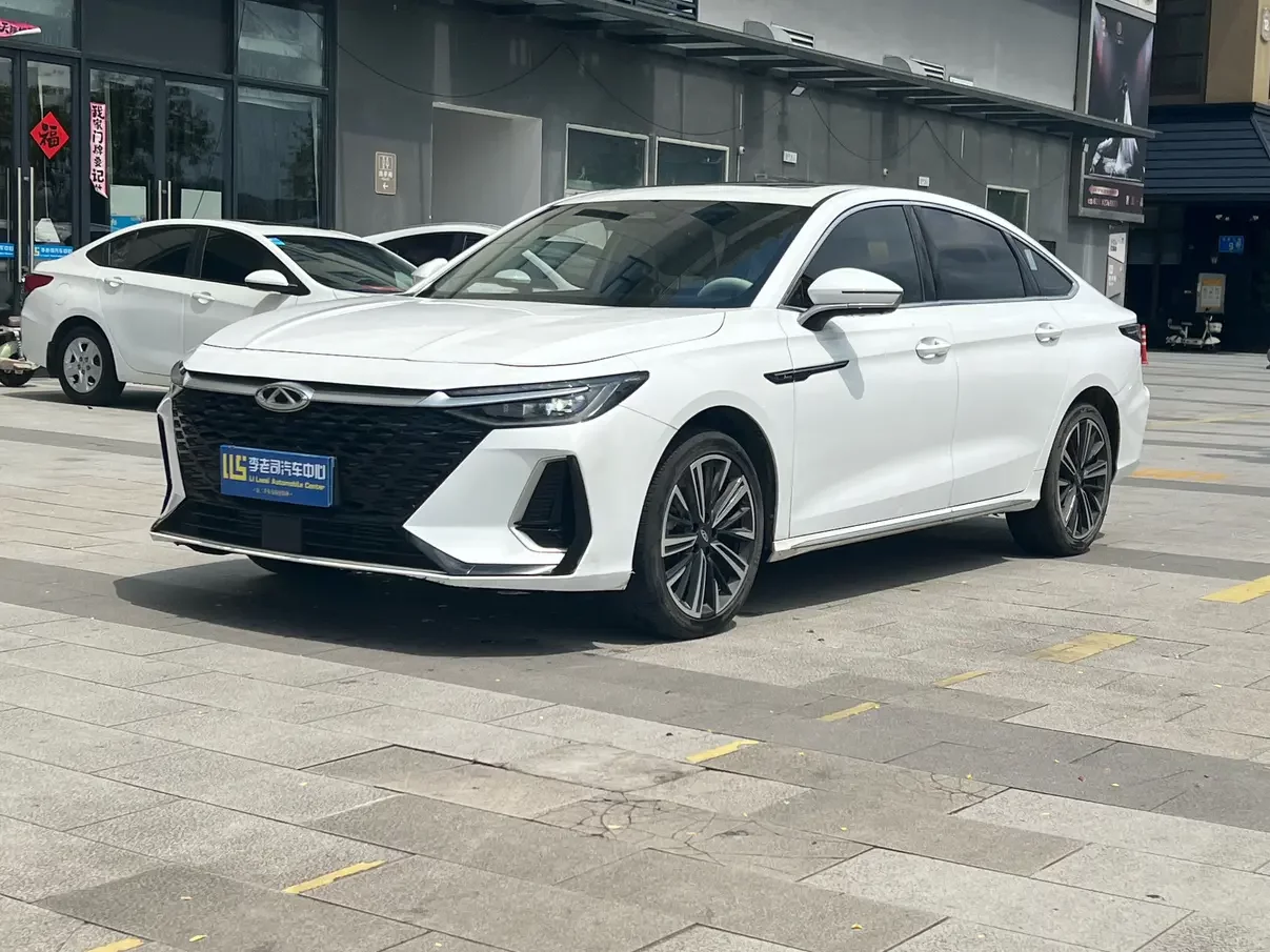 Chery Arrizo 8