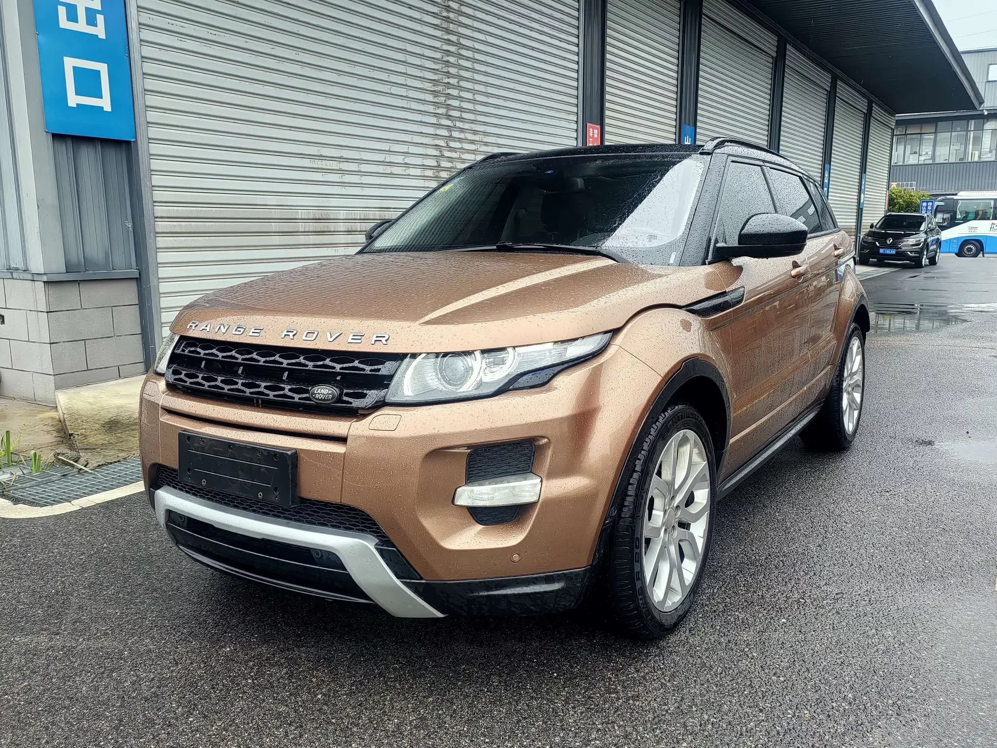 Land Rover Range Rover Evoque  из Китая