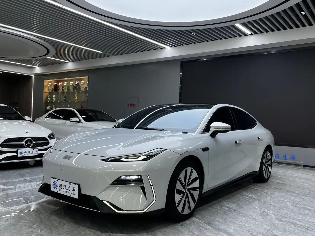 Geely Galaxy E8
