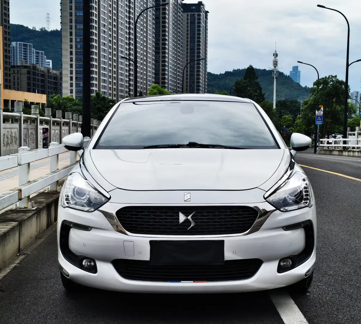 DS 5
