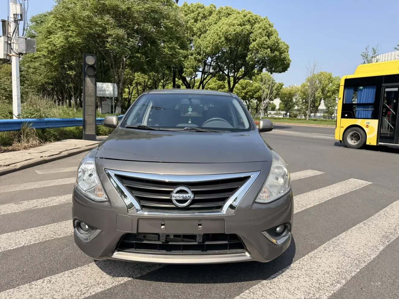 Nissan Sunlight  из Китая