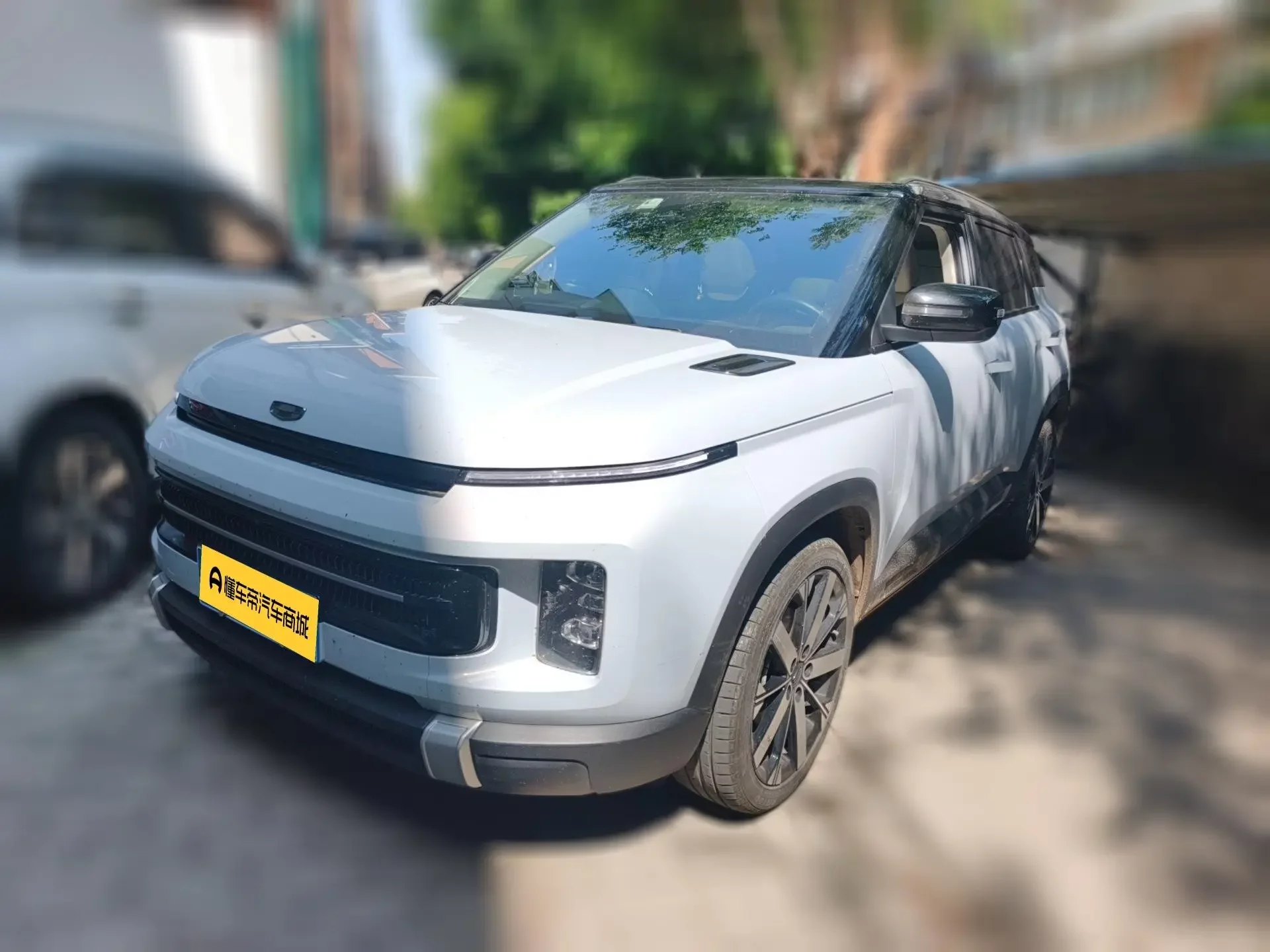 Geely ICON