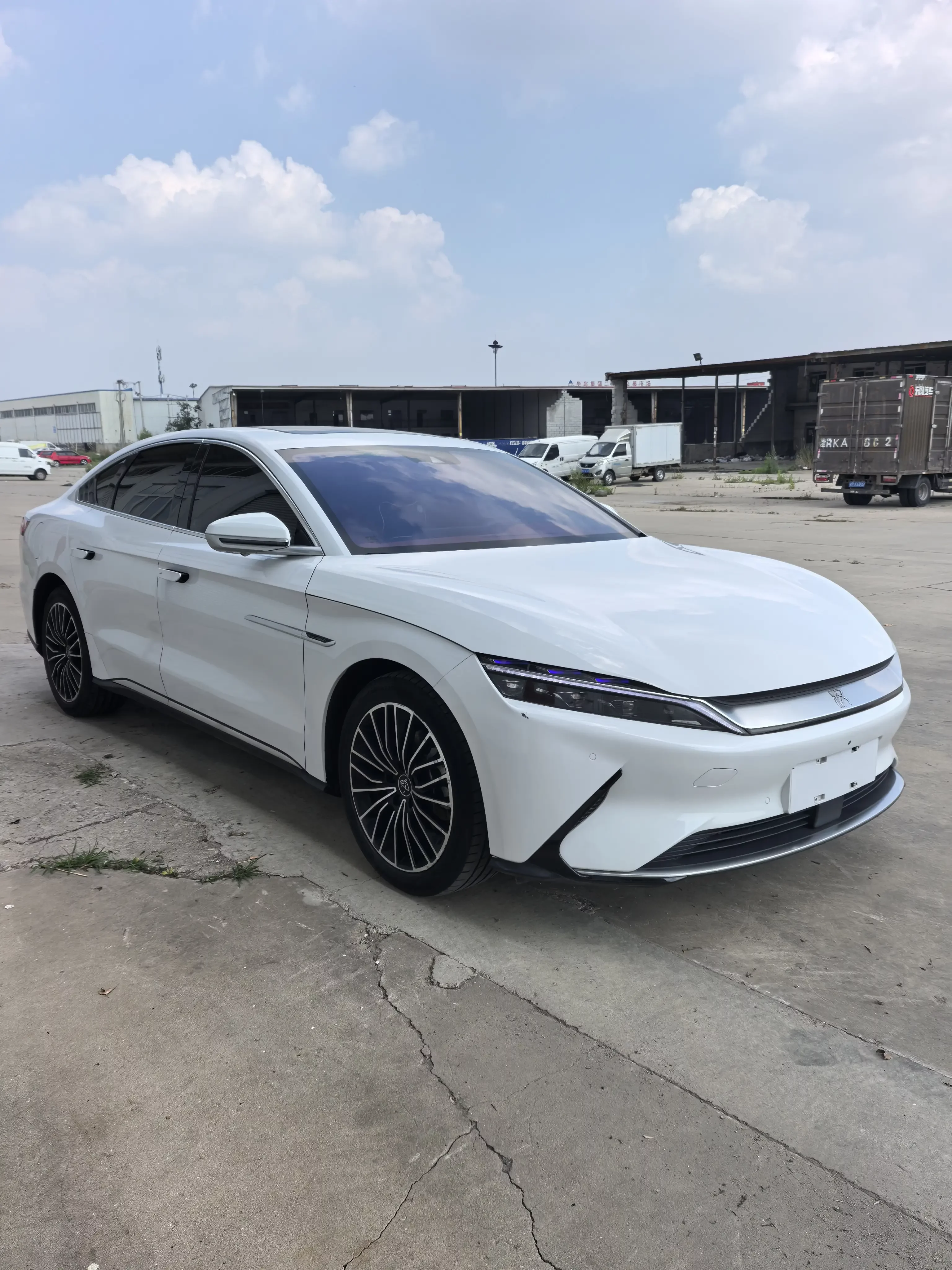 BYD Han EV