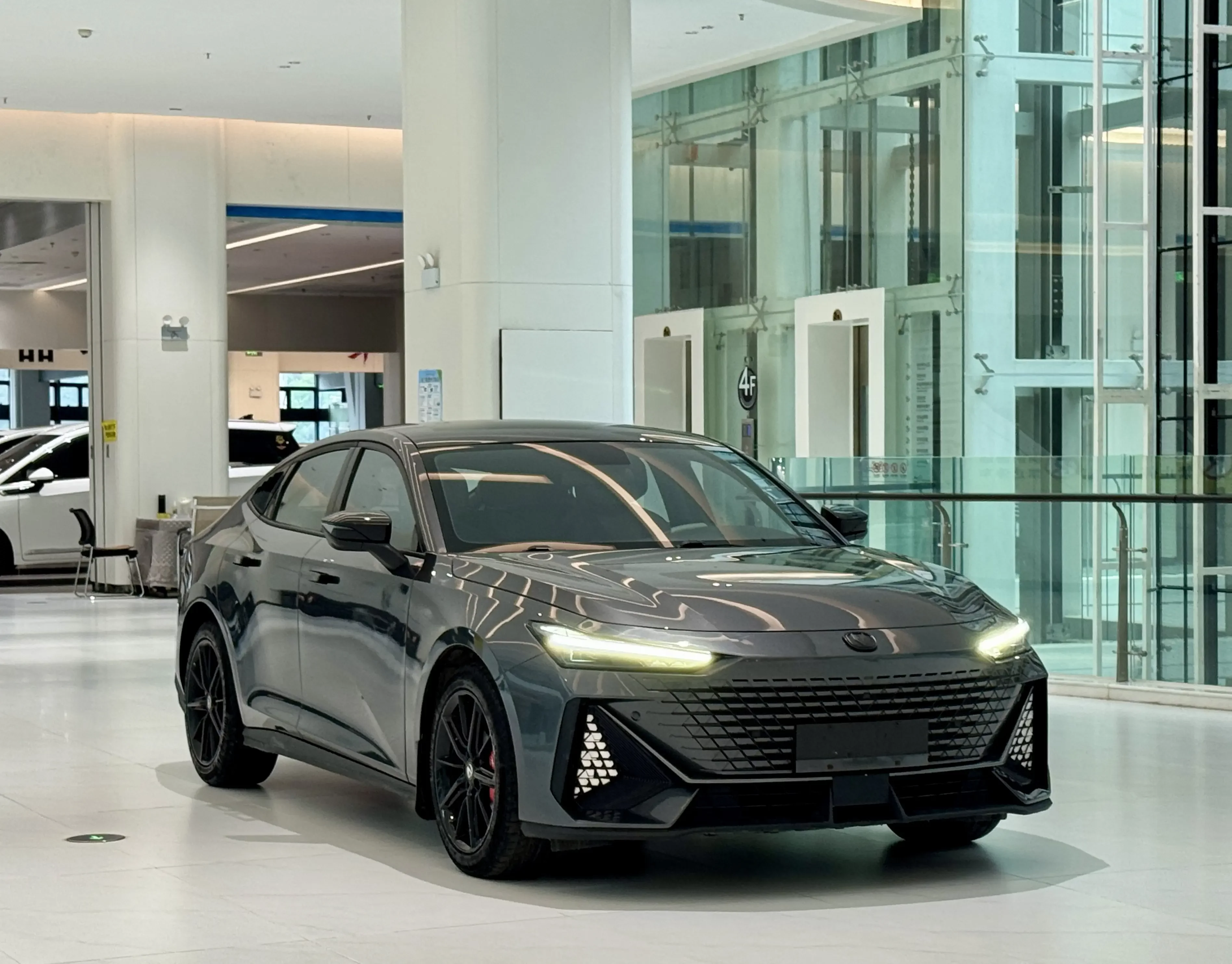 Changan UNI-V