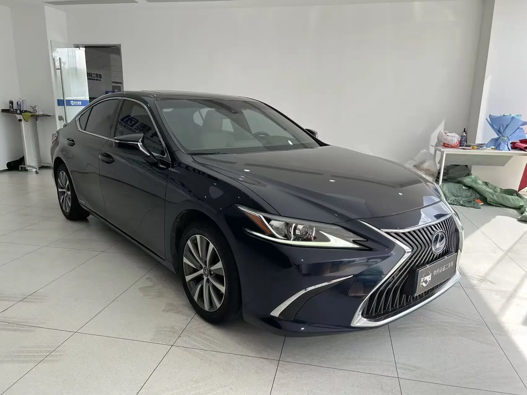 Lexus ES