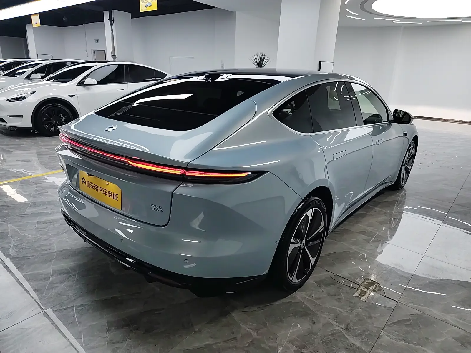 NIO ET5