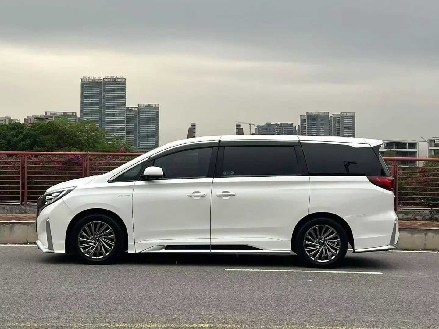 GAC Trumpchi M8