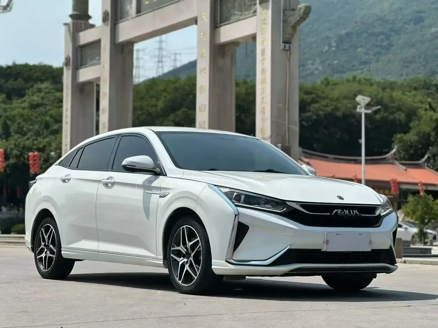 Dongfeng Yixuan