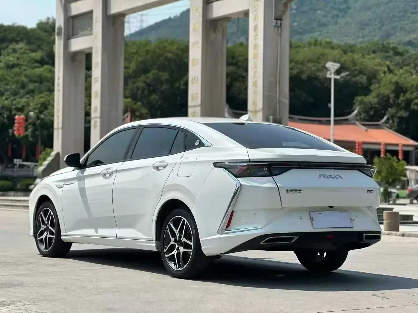 Dongfeng Yixuan