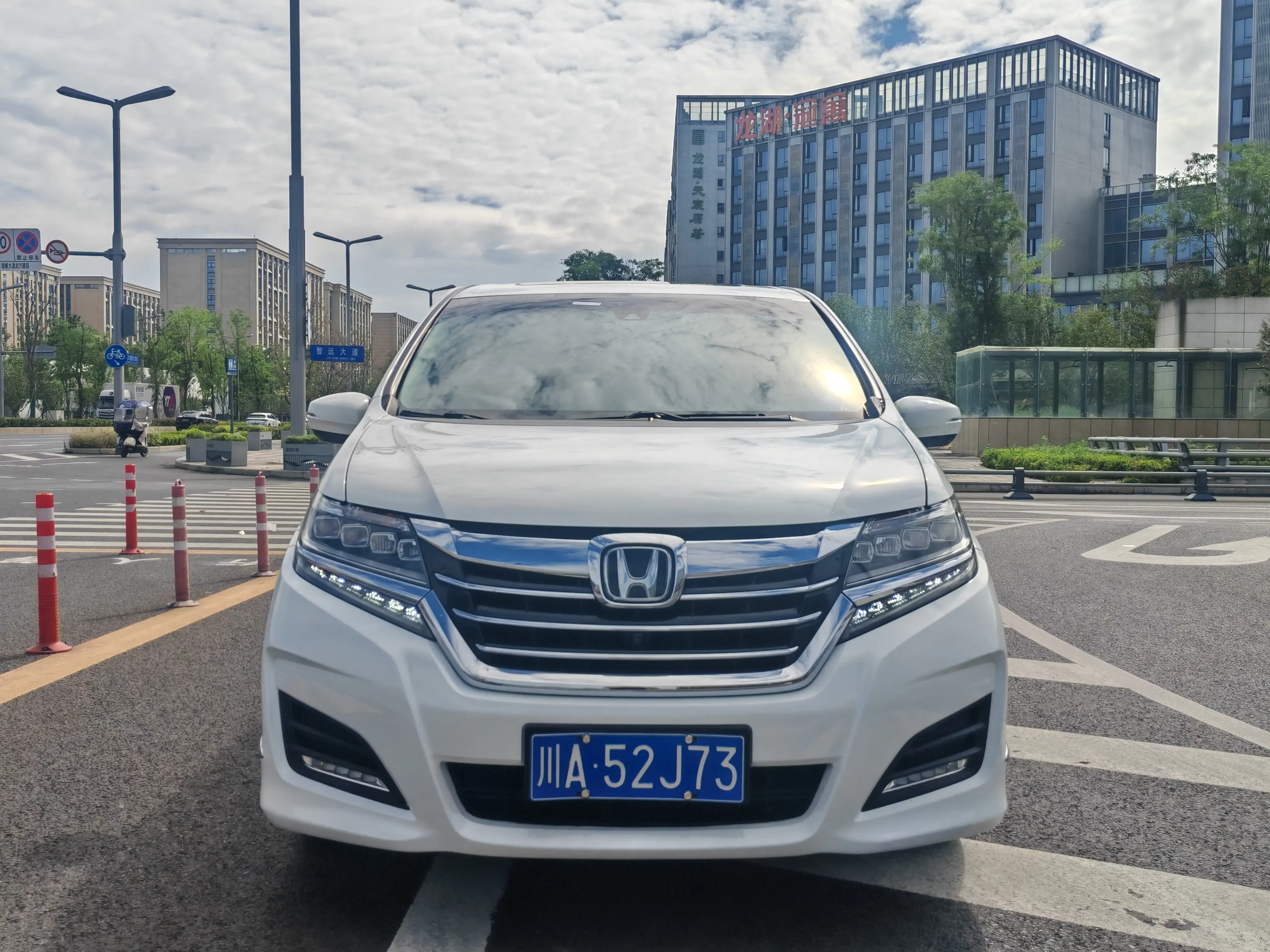 Honda Elysion (Alison)  из Китая