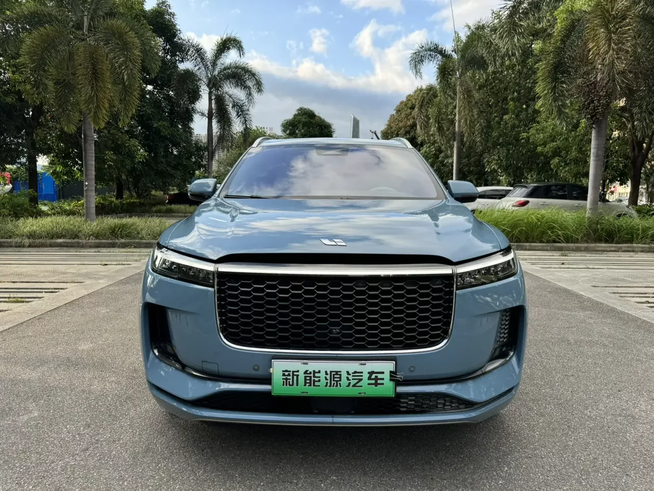 Li ONE (Ideal ONE)  из Китая