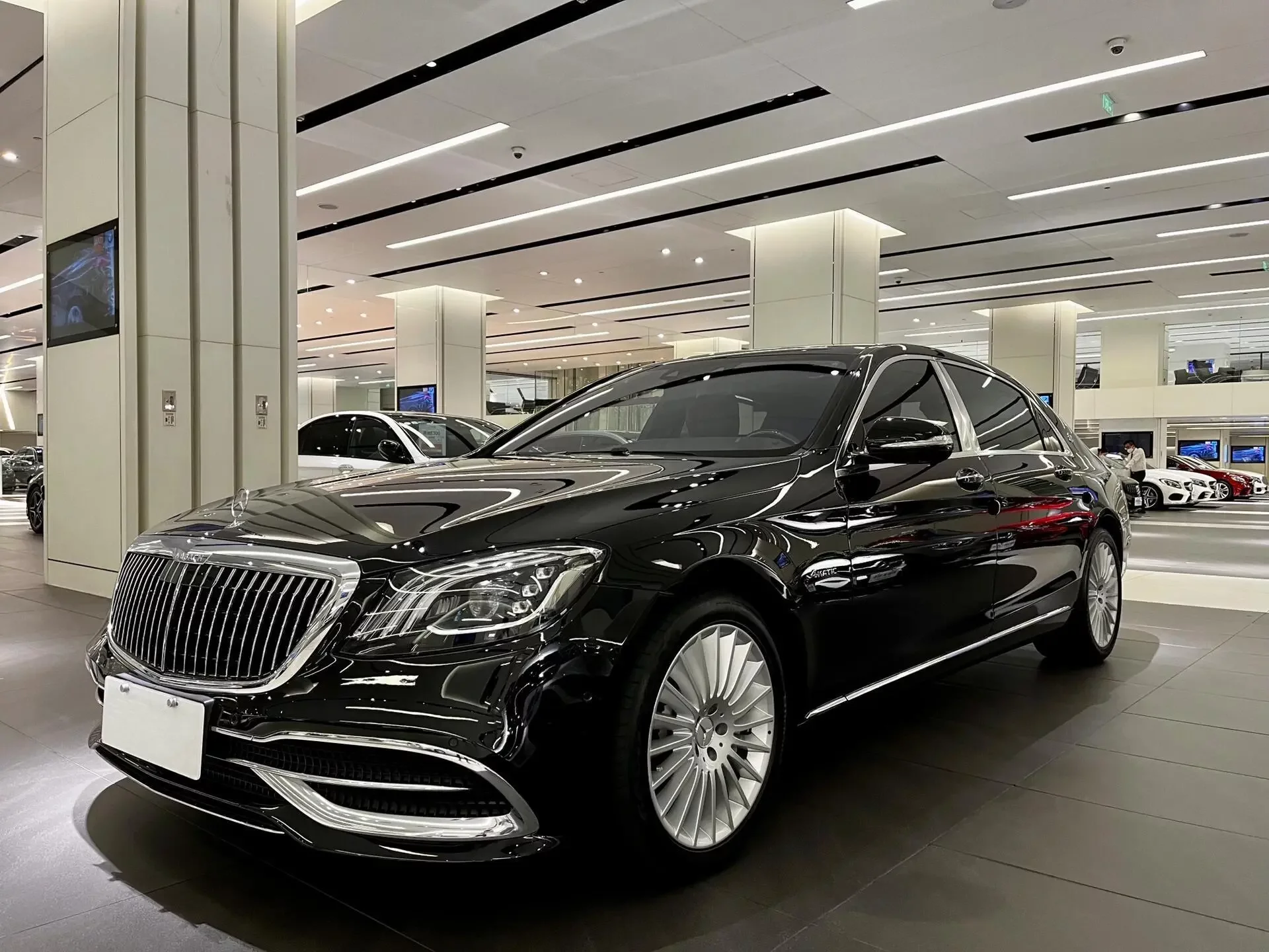 Mercedes-Benz Maybach S-Class