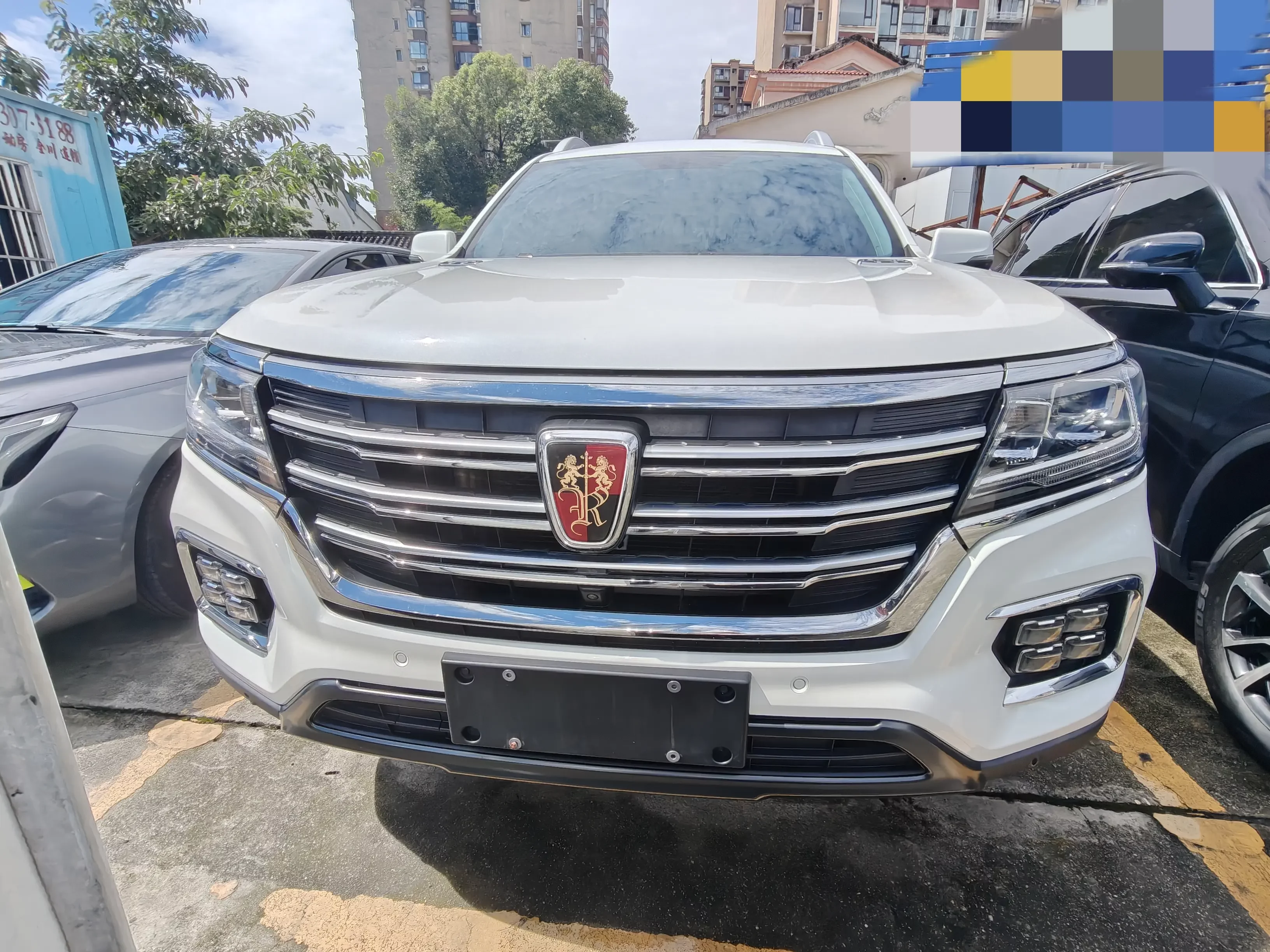Roewe RX8