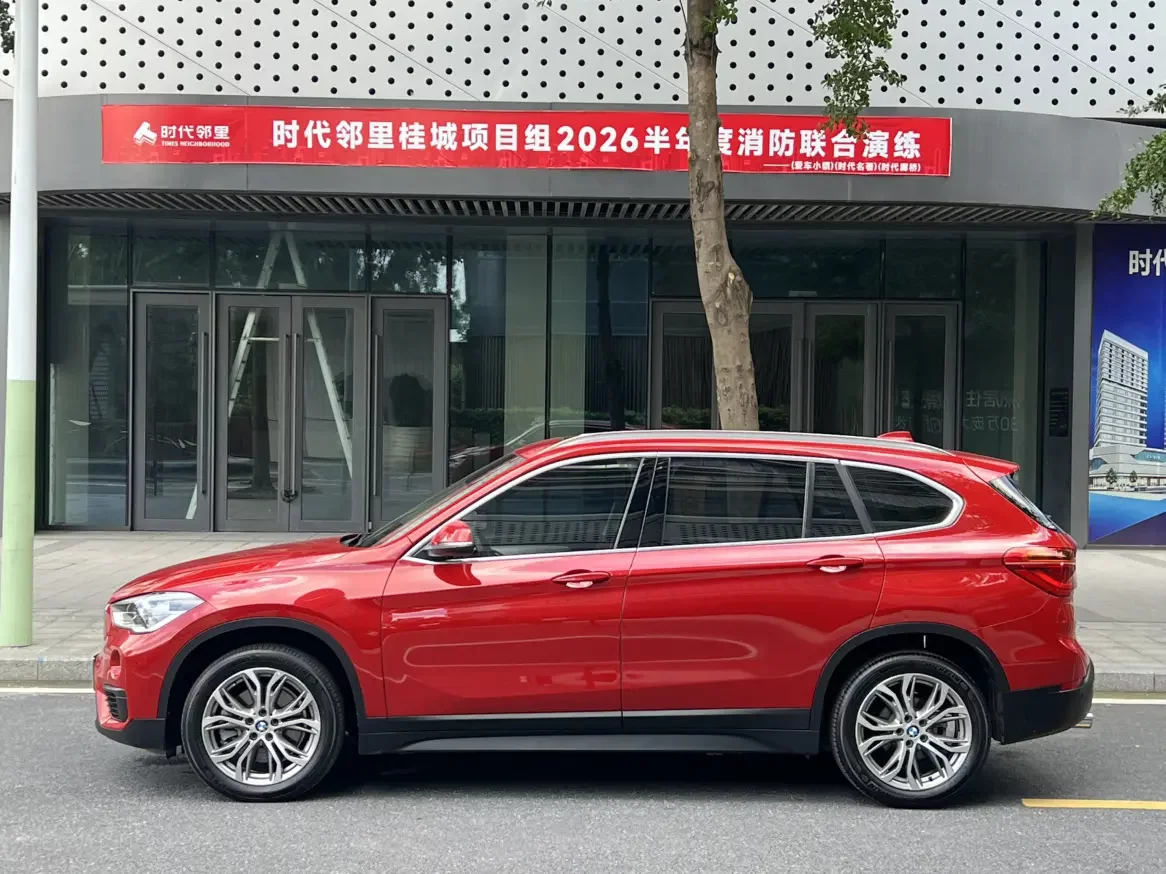 BMW X1