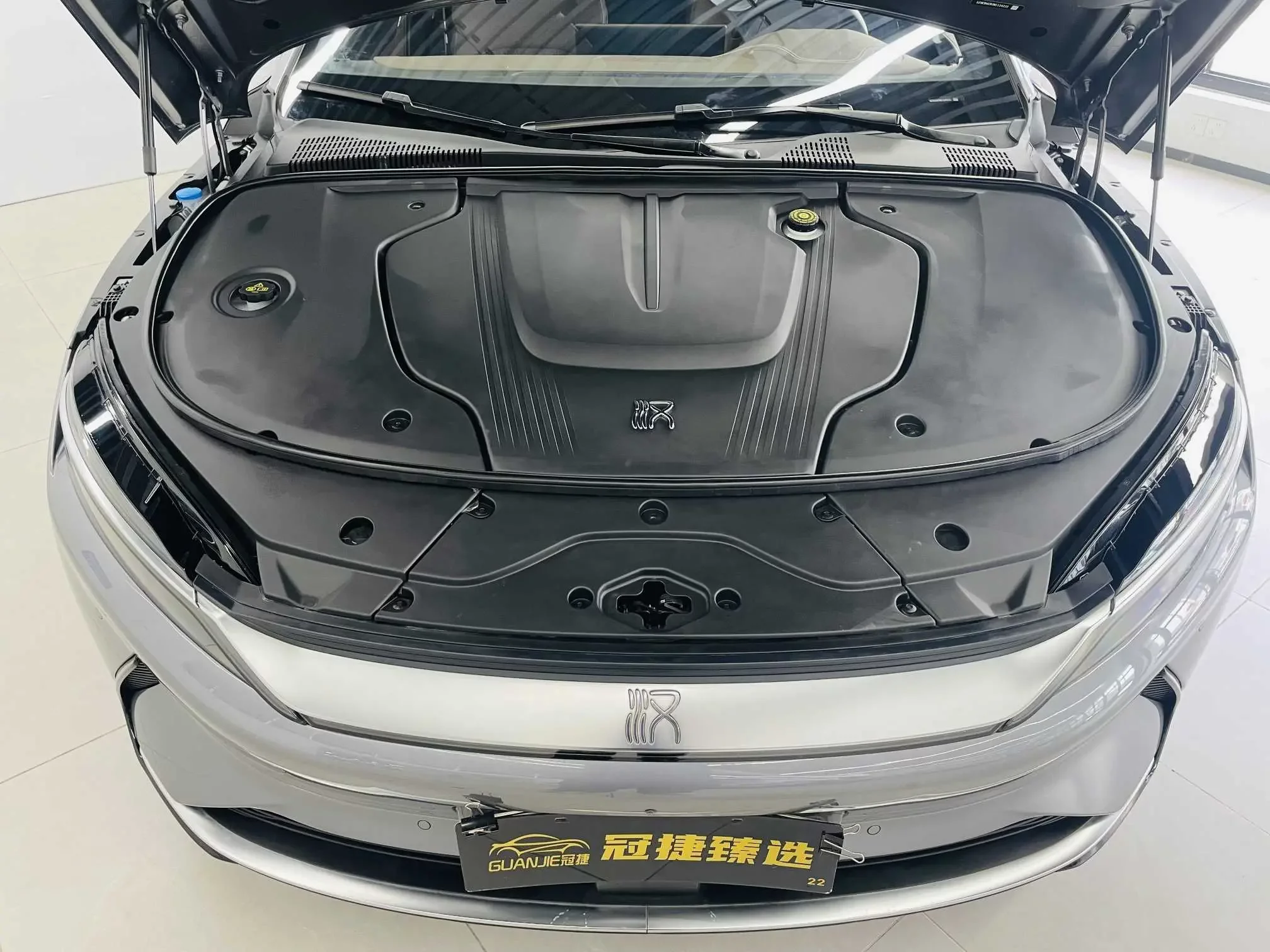 BYD Han EV