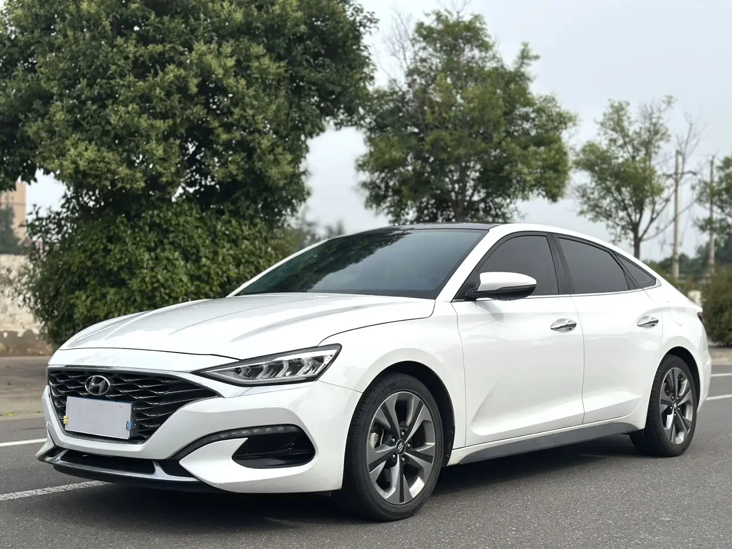 Hyundai Lafesta
