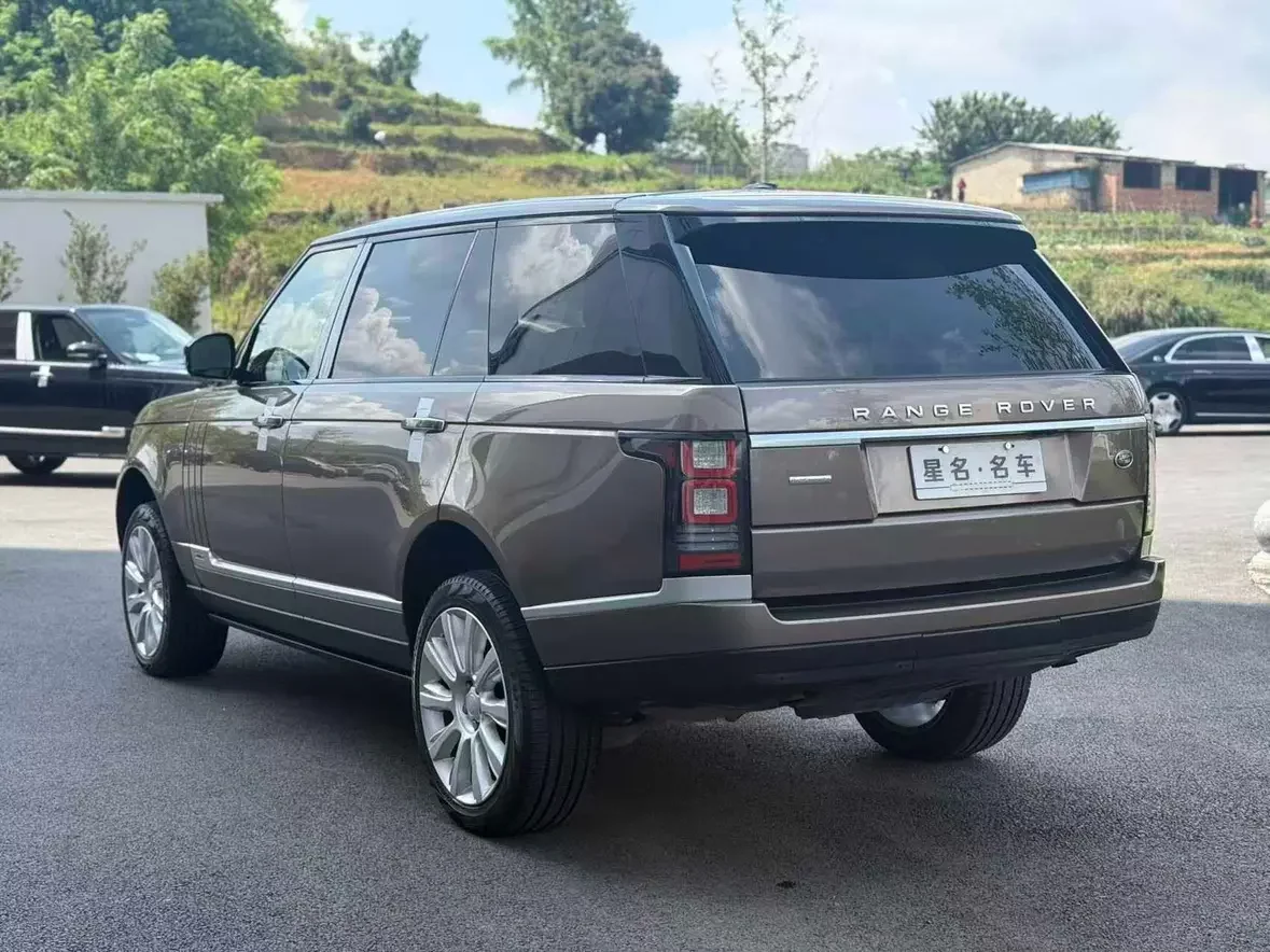 Land Rover range rover