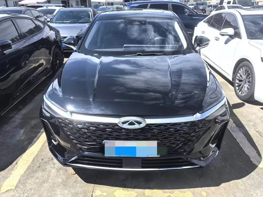Chery Arrizo 8