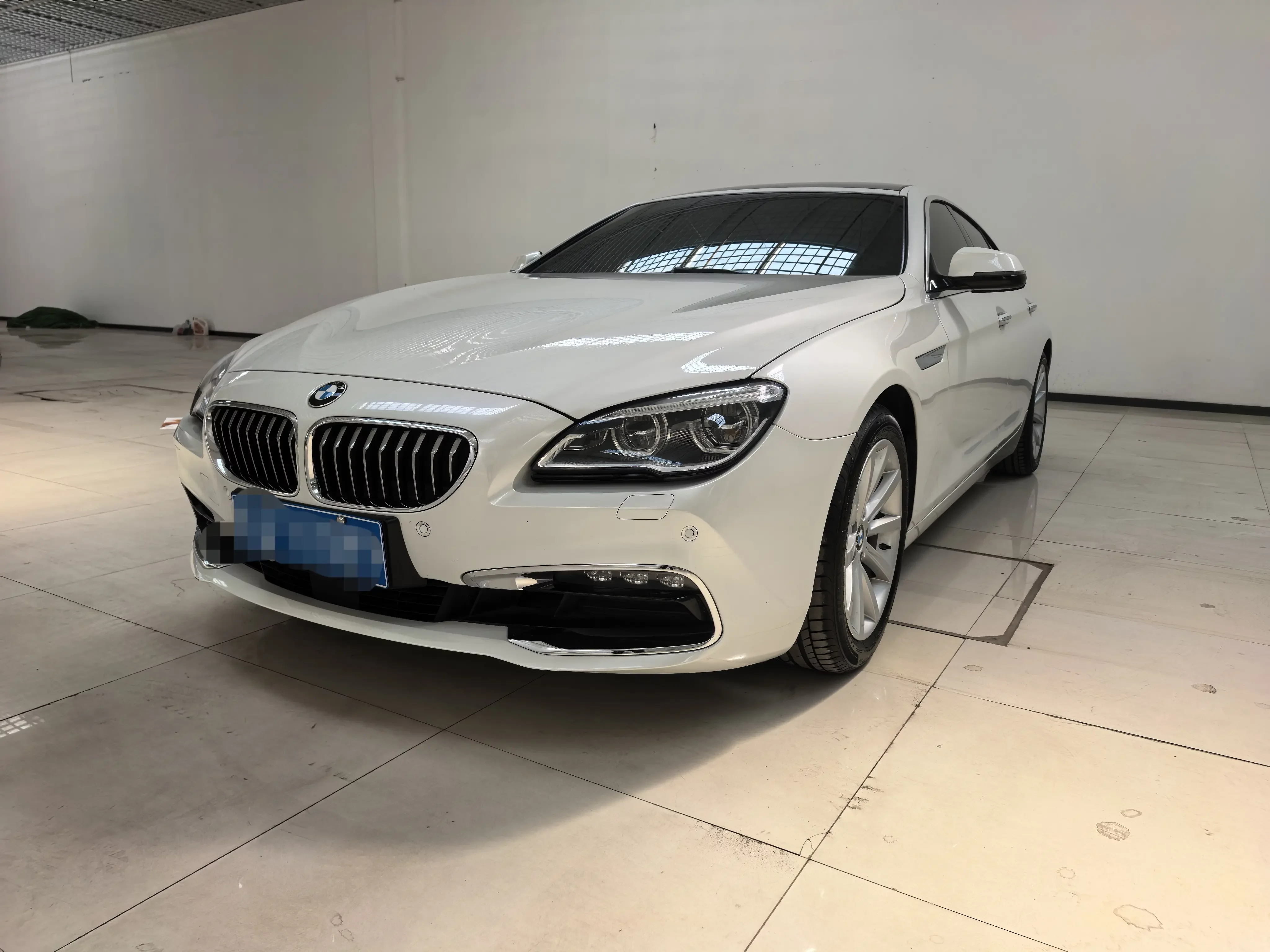 BMW 6 Series  из Китая
