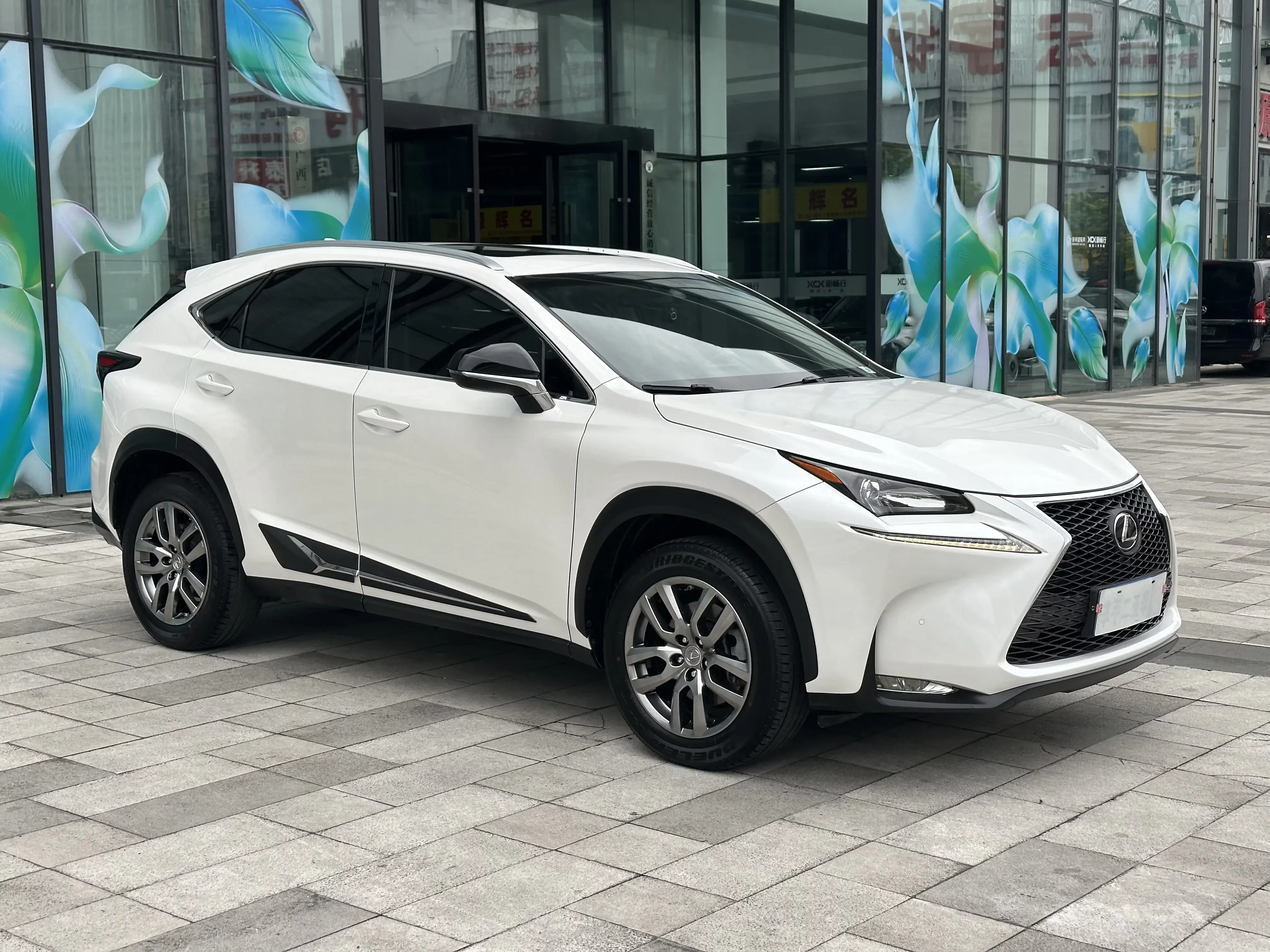 Lexus NX