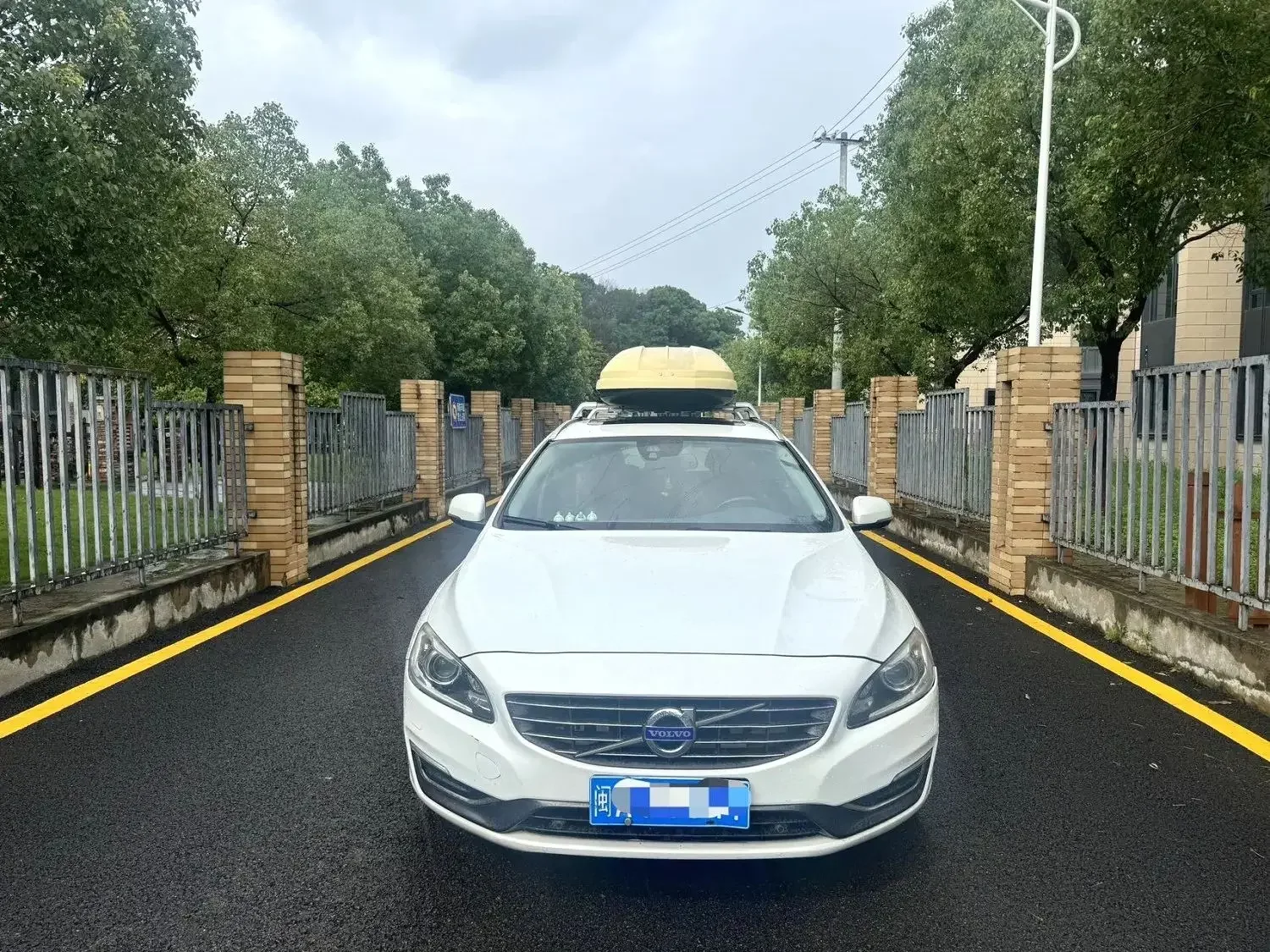Volvo V60  из Китая