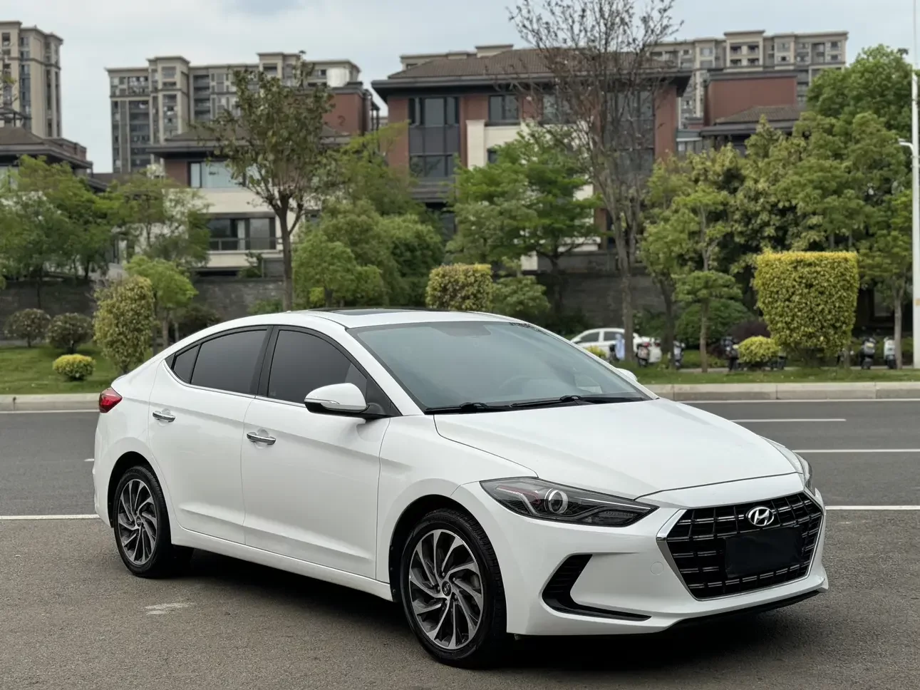 Hyundai lead