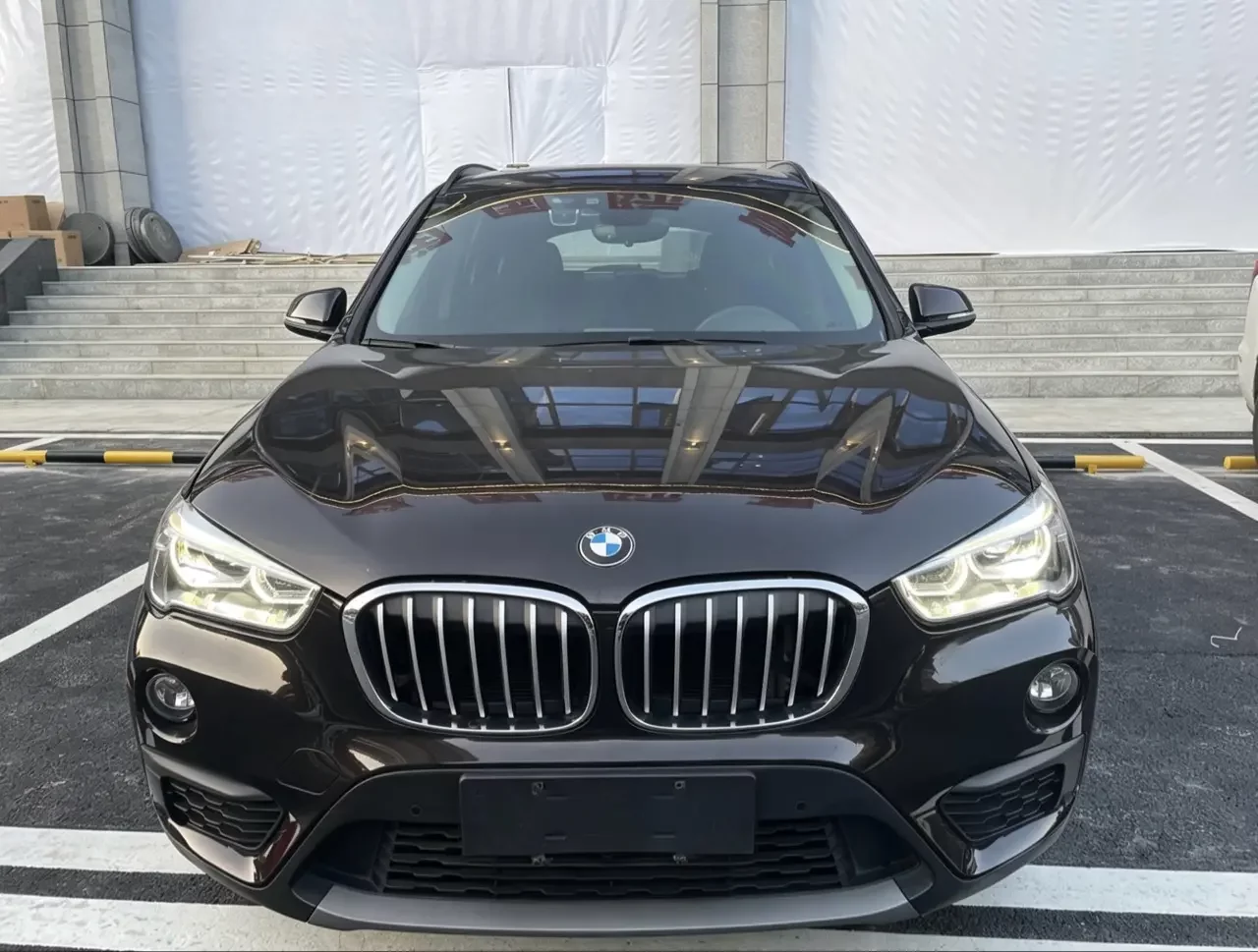 BMW X1  из Китая