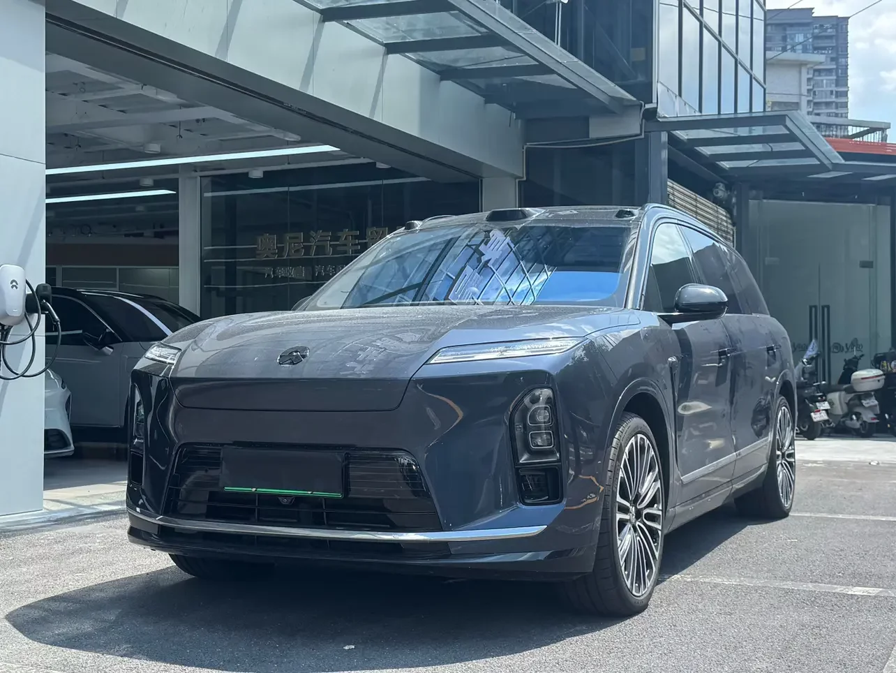 NIO ES8  из Китая