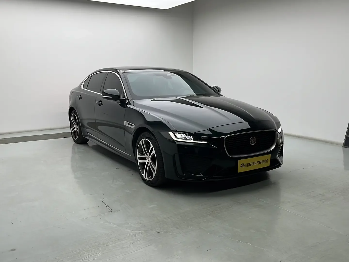 Jaguar XEL