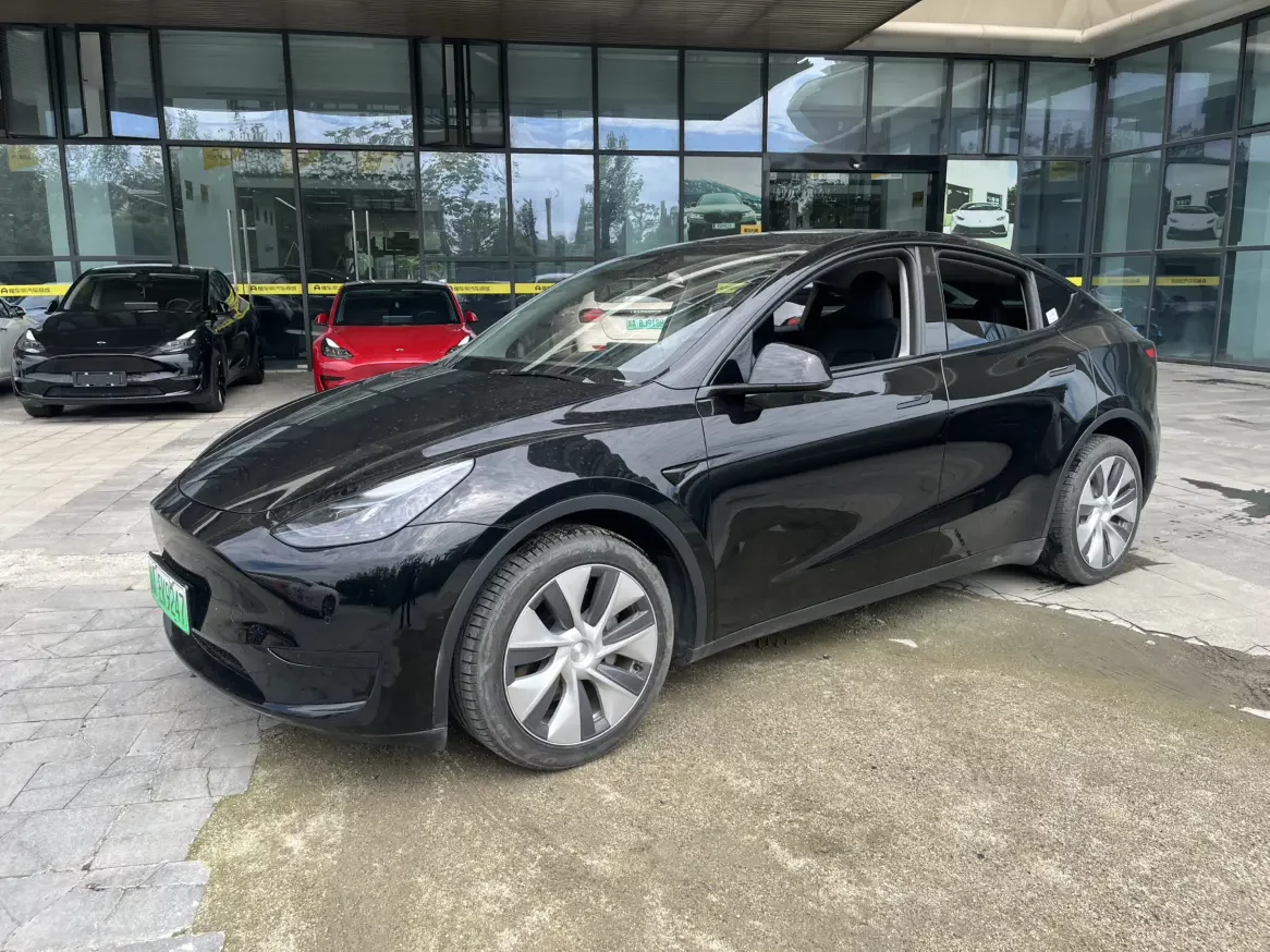 Tesla Model Y  из Китая