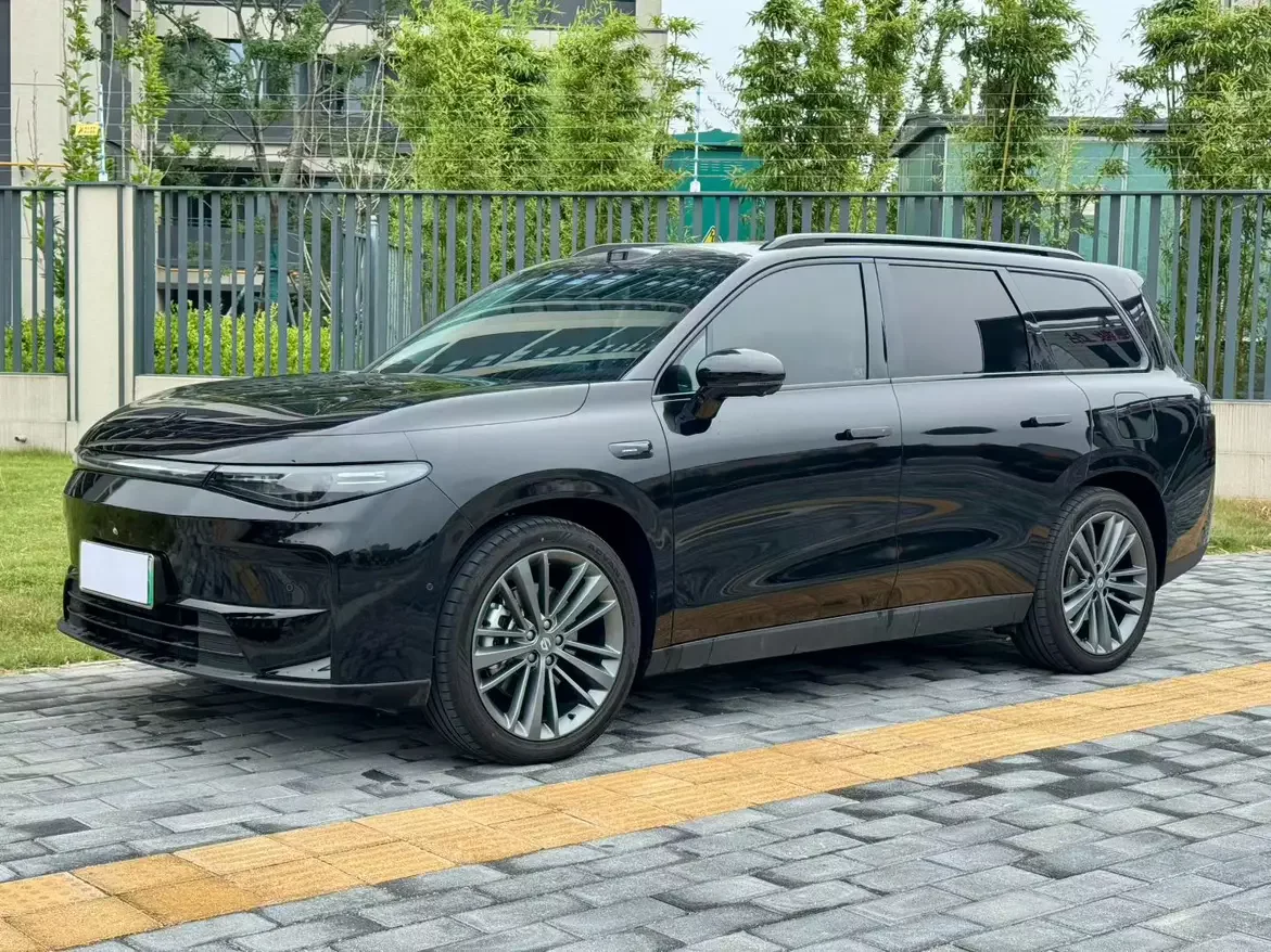 Leapmotor C16