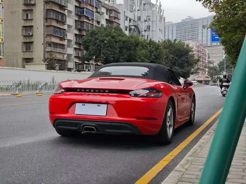 Porsche 718