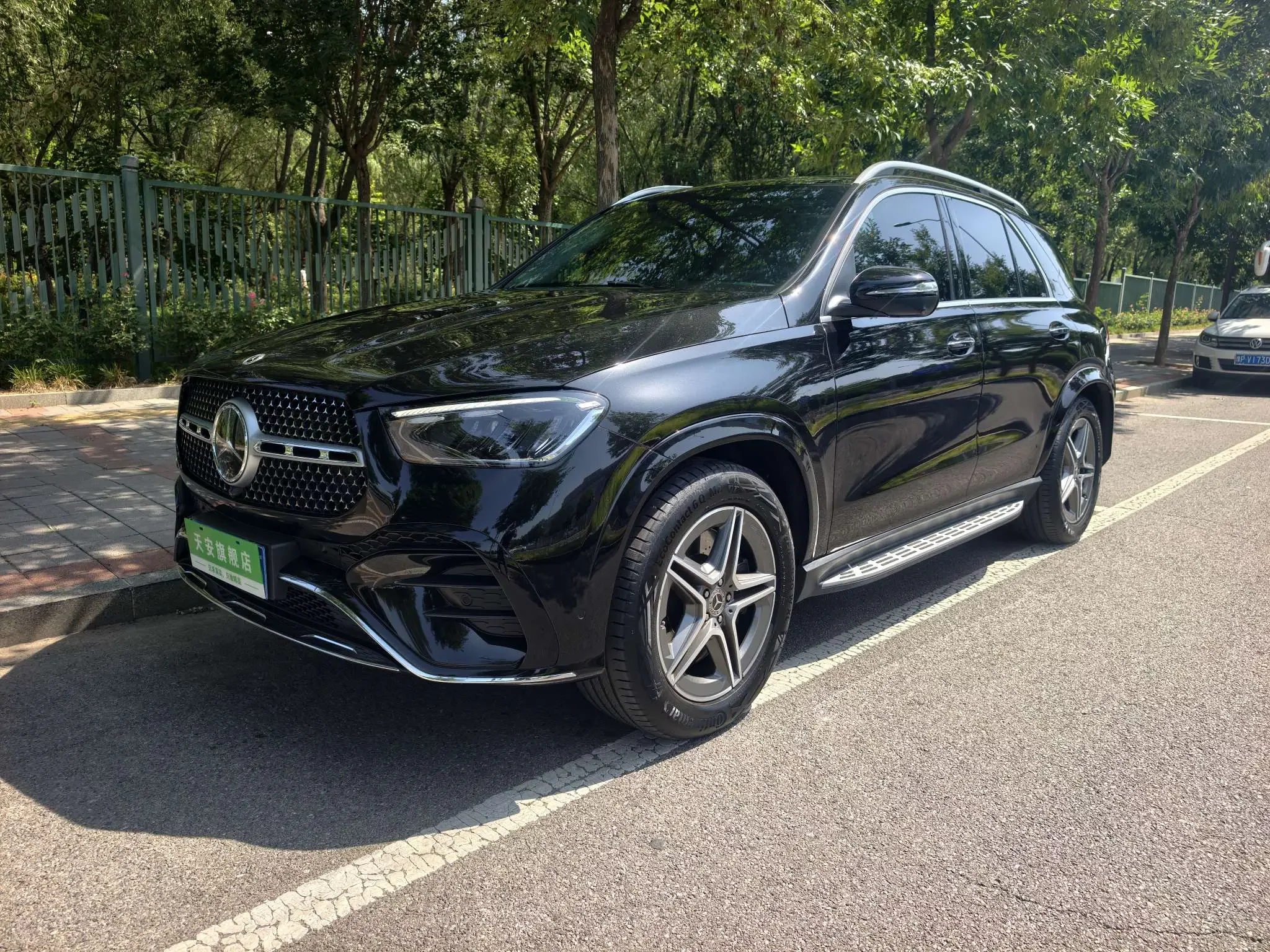 Mercedes-Benz GLE (Imported)