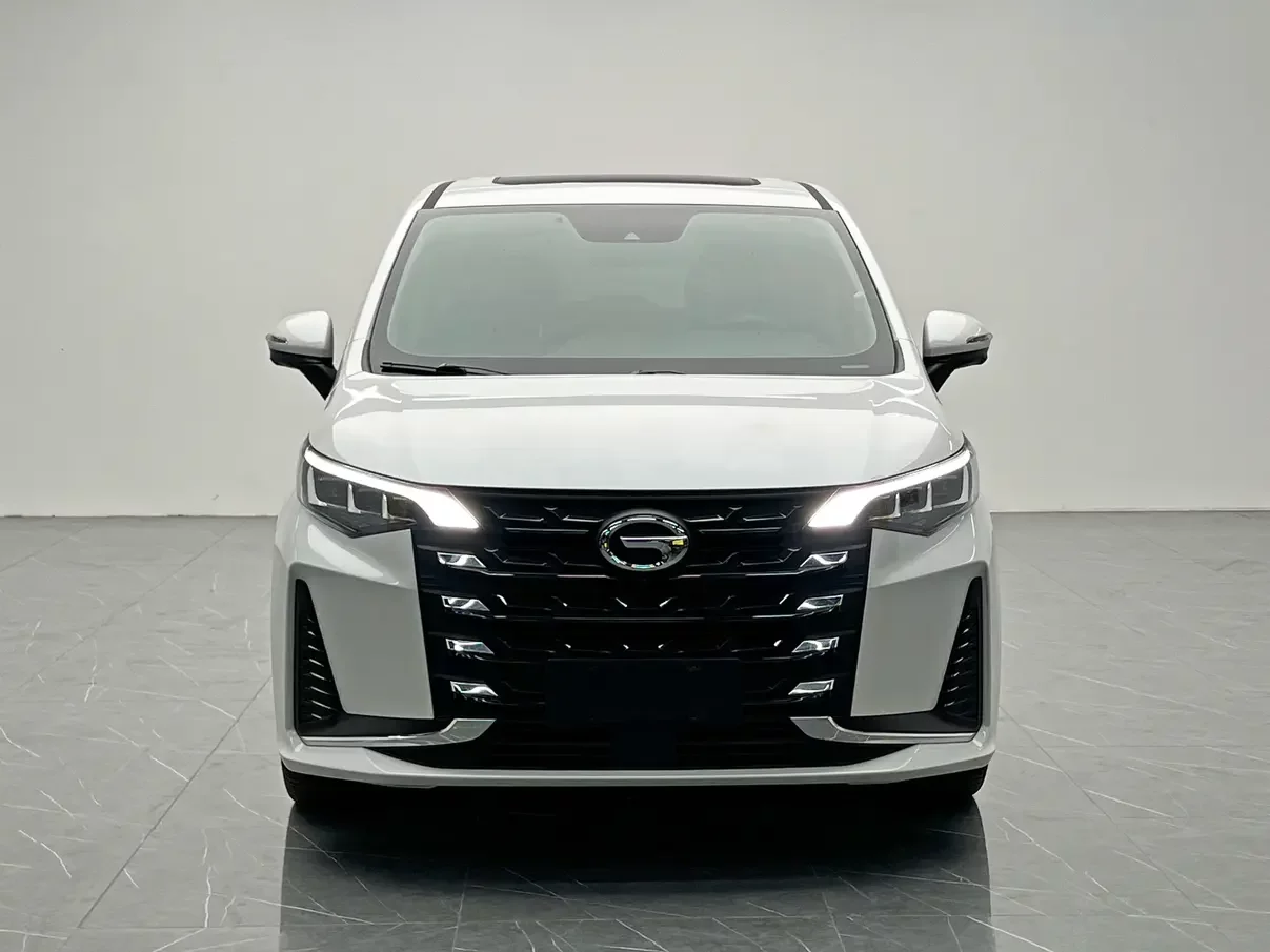 GAC Trumpchi M6  из Китая