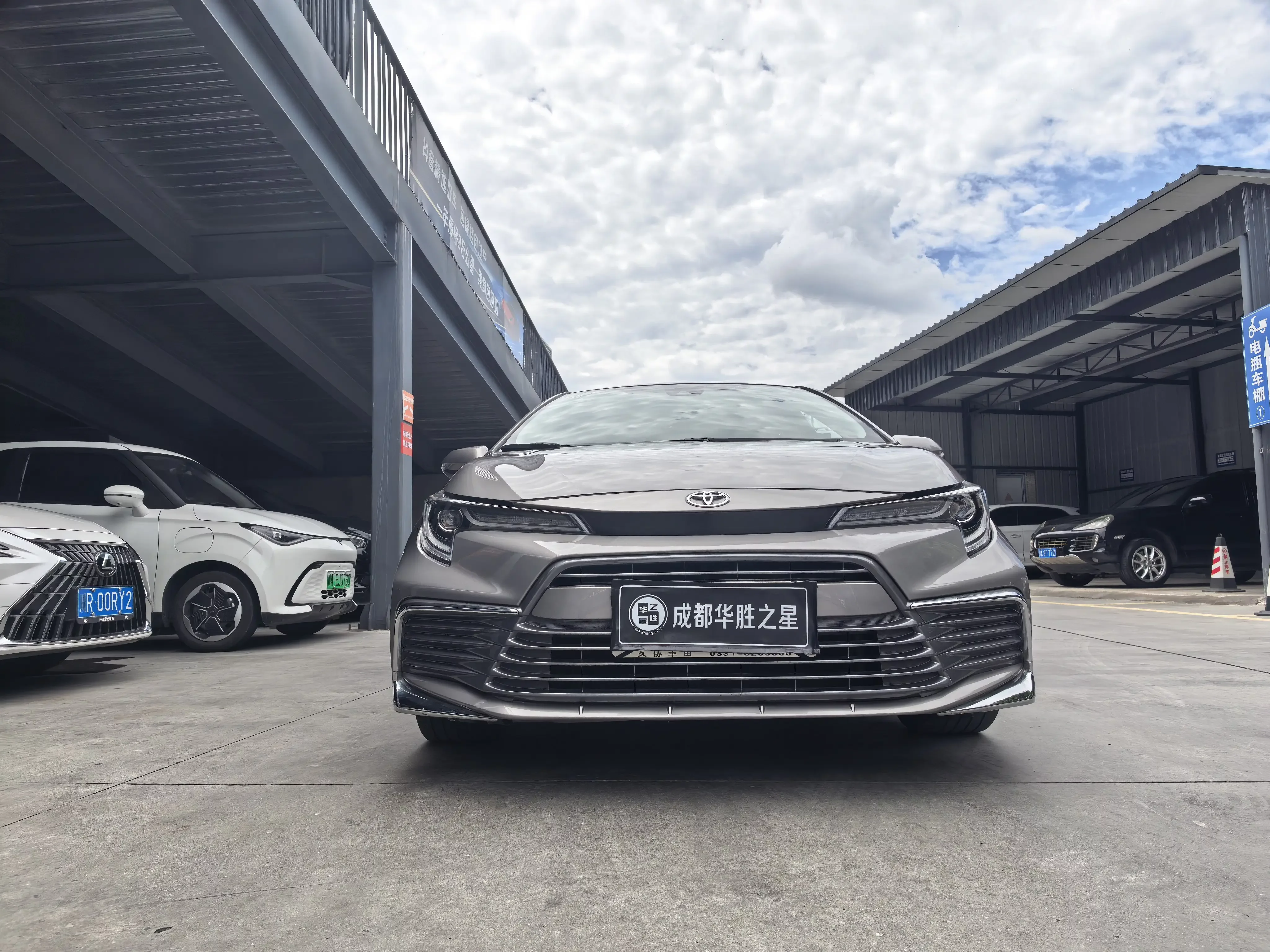 Toyota Levin (Ling Shang)  из Китая