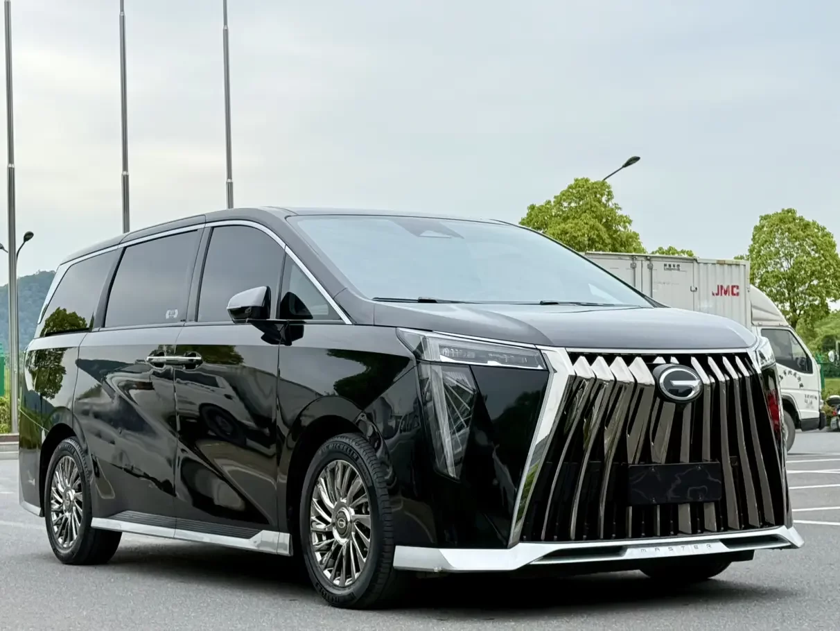 GAC Trumpchi M8