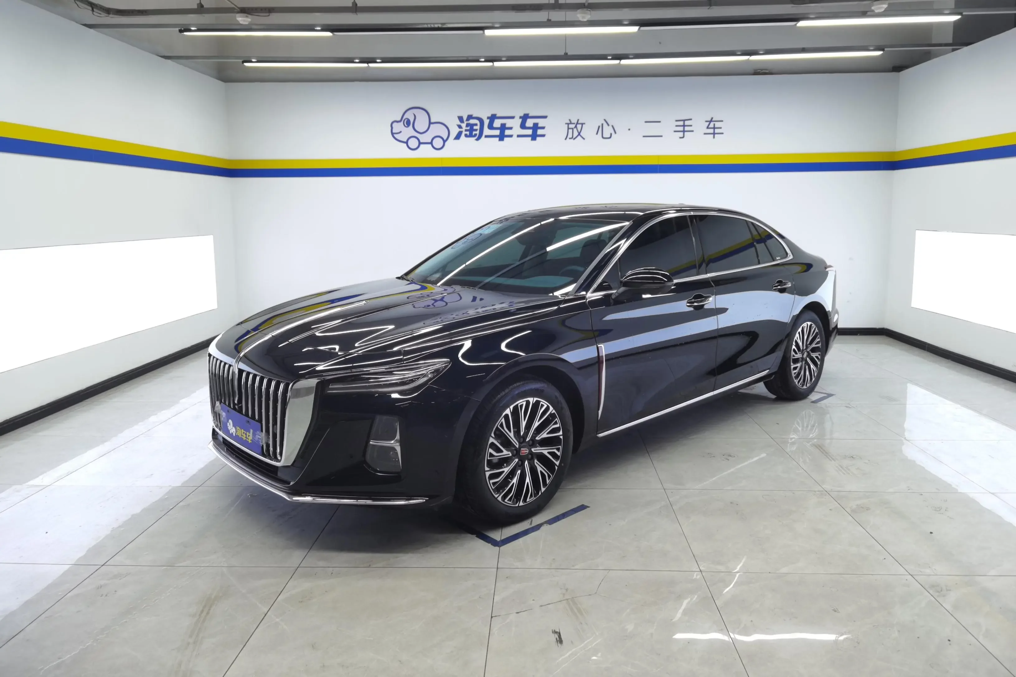 Hongqi H5  из Китая