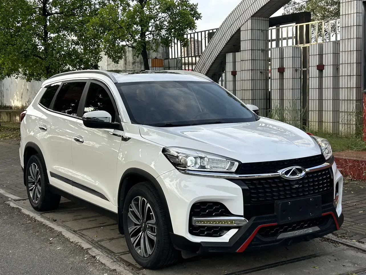 Chery Tiggo 8