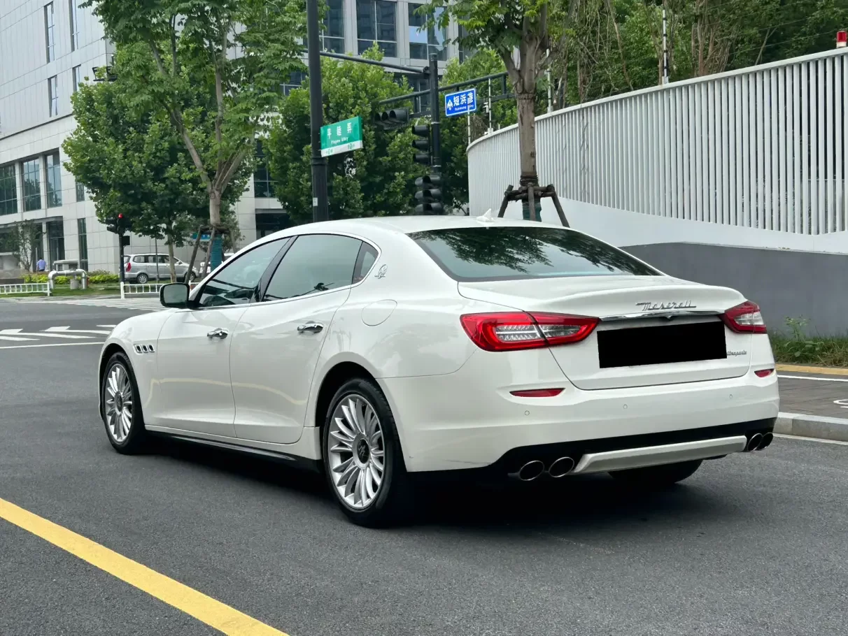Maserati President