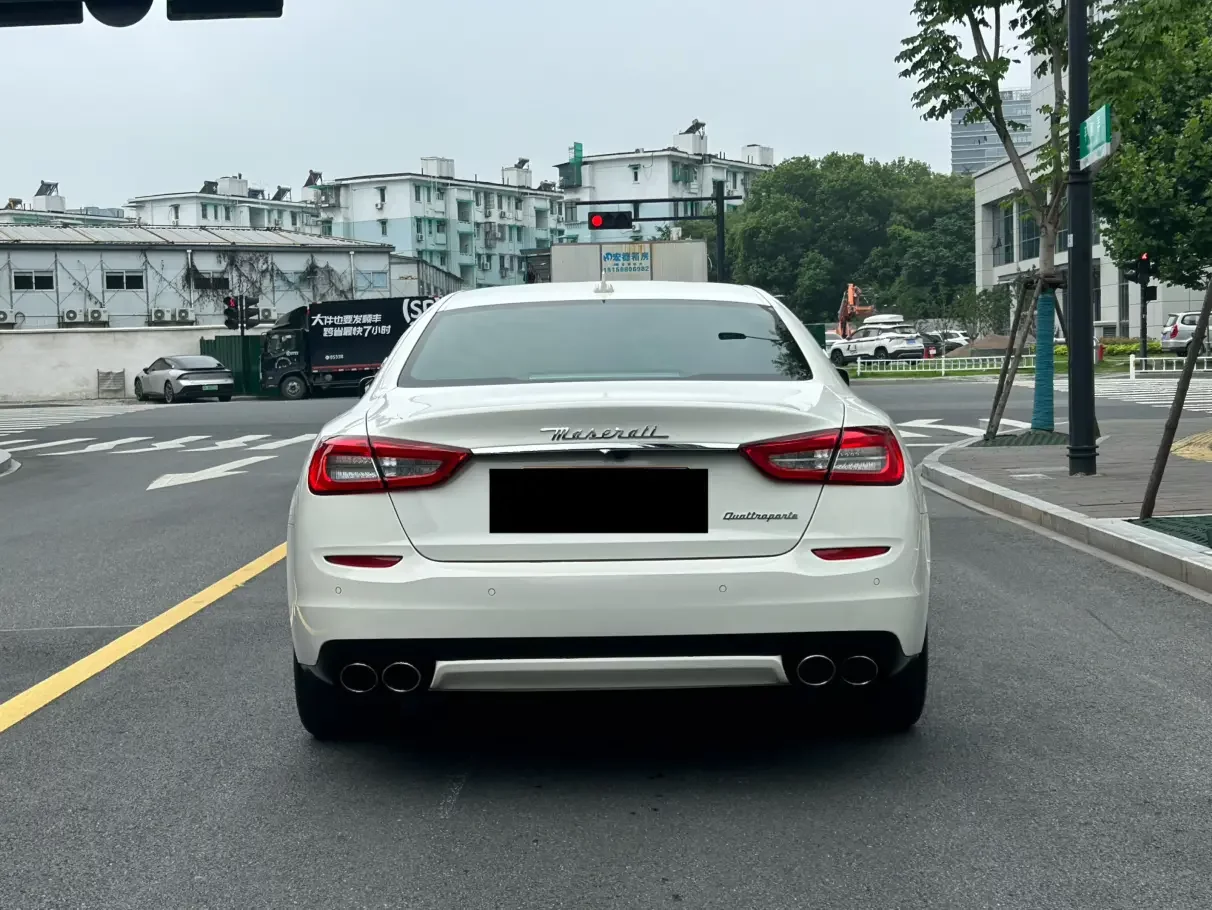 Maserati President