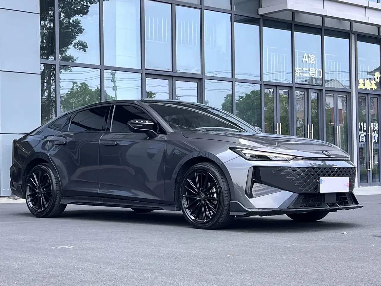 Changan UNI-V